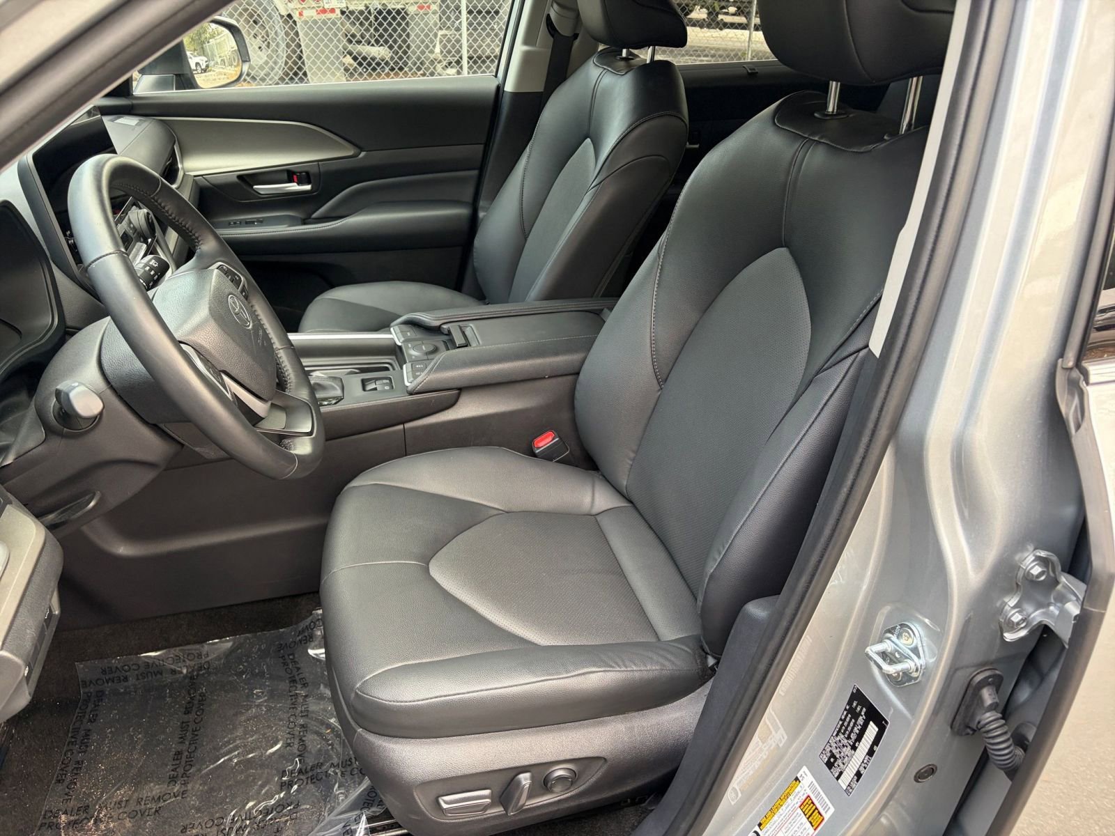 Thumbnail: 2025 Toyota Grand Highlander - 22