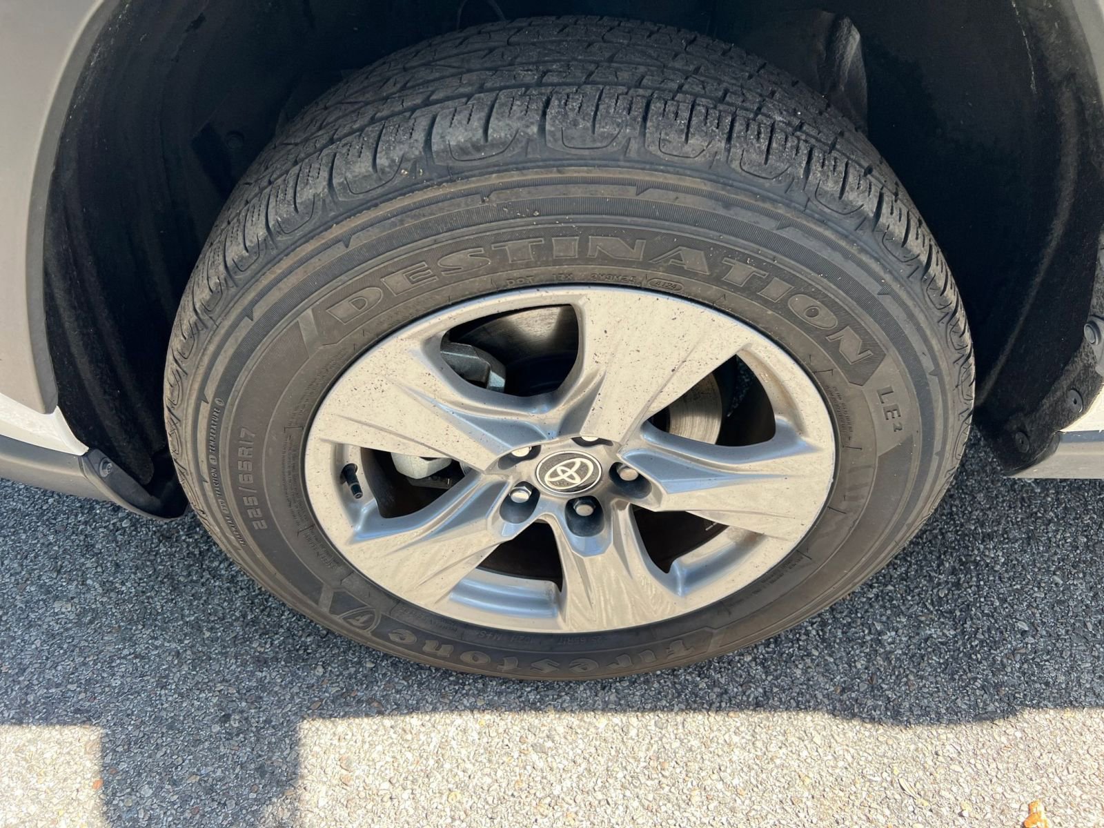 Thumbnail: 2025 Toyota RAV4 - 23