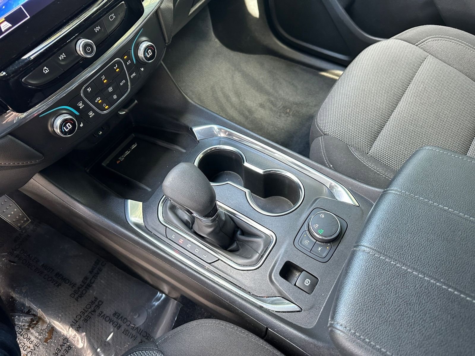 2023 Chevrolet Traverse LT 35