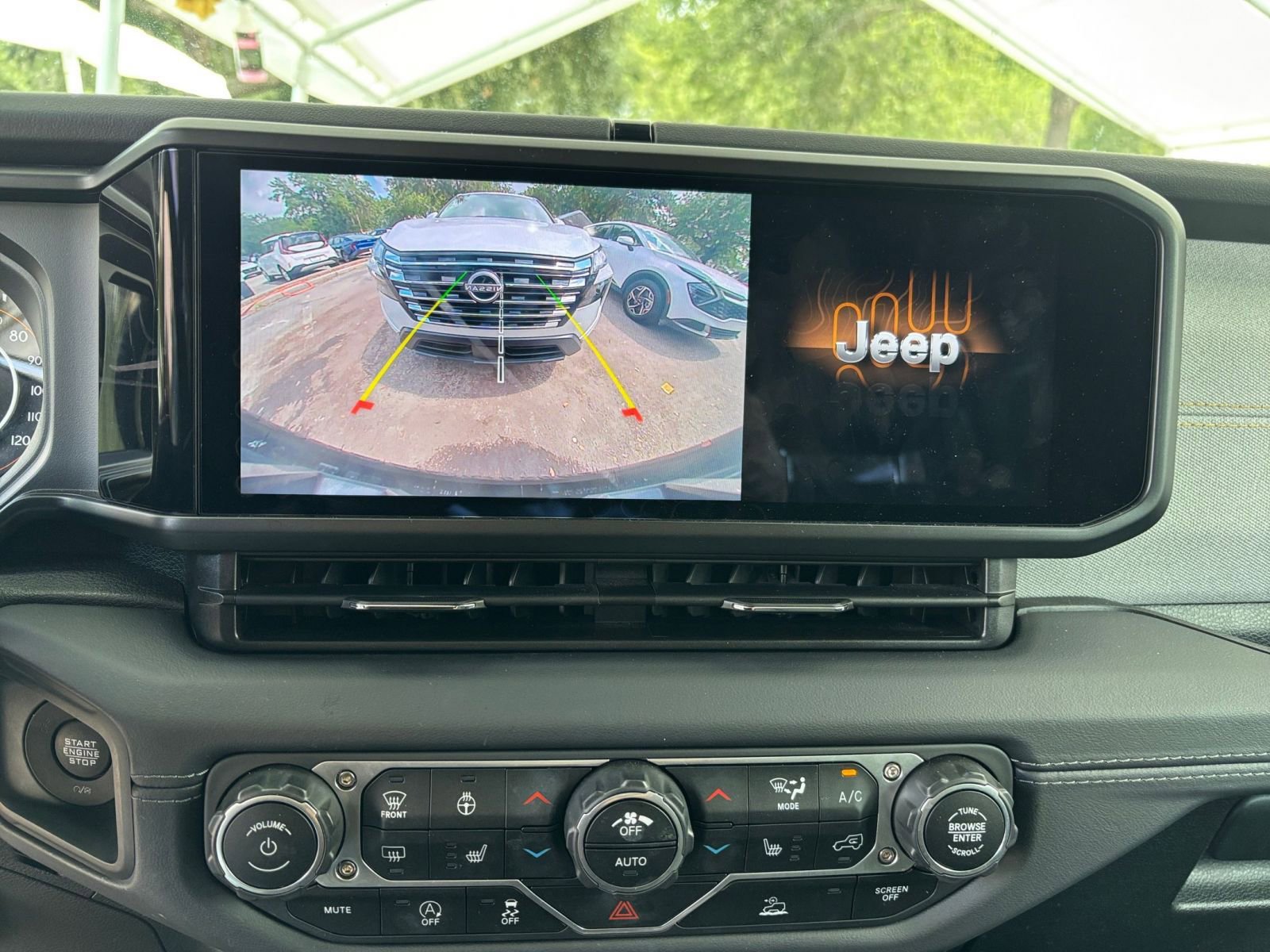Thumbnail: 2025 Jeep Wrangler - 17