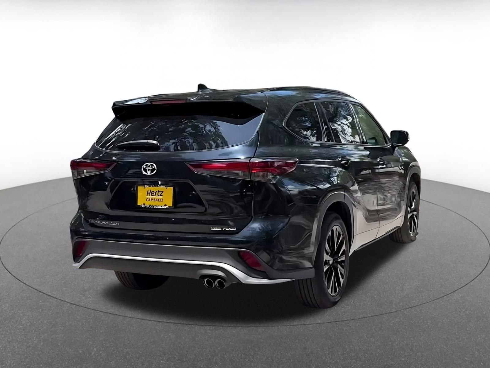 Thumbnail: 2025 Toyota Highlander - 15