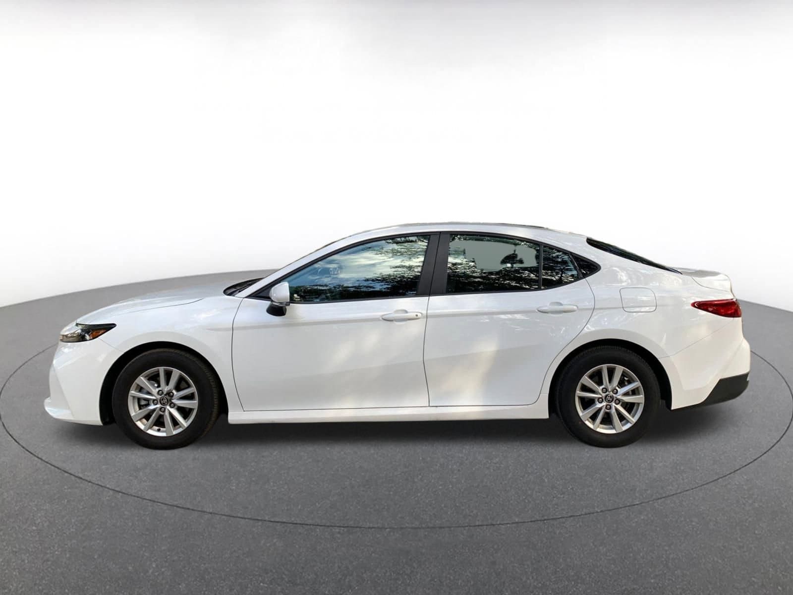 Thumbnail: 2025 Toyota Camry - 4