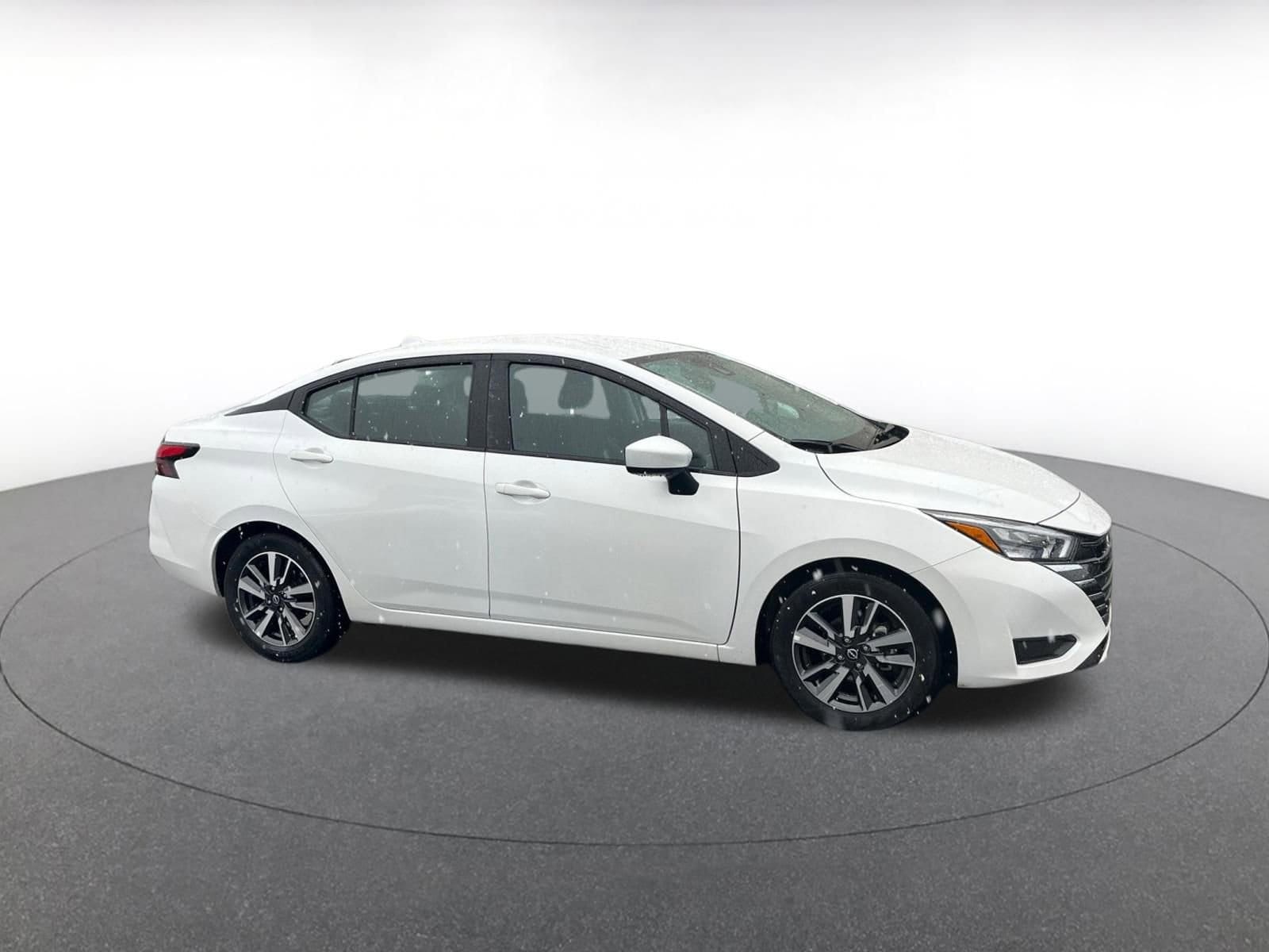 2025 Nissan Versa Sedan SV