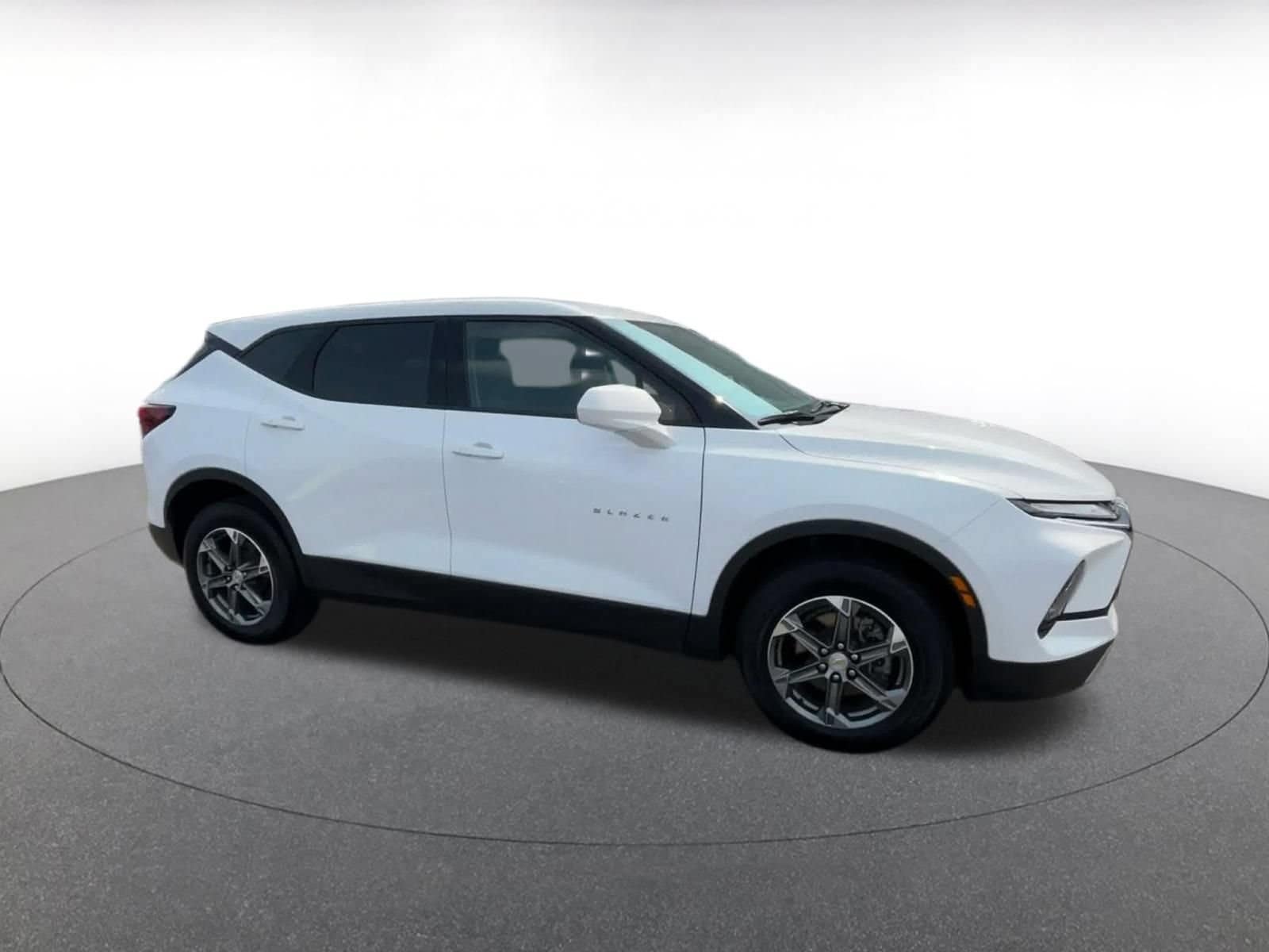 Thumbnail: 2025 Chevrolet Blazer - 2
