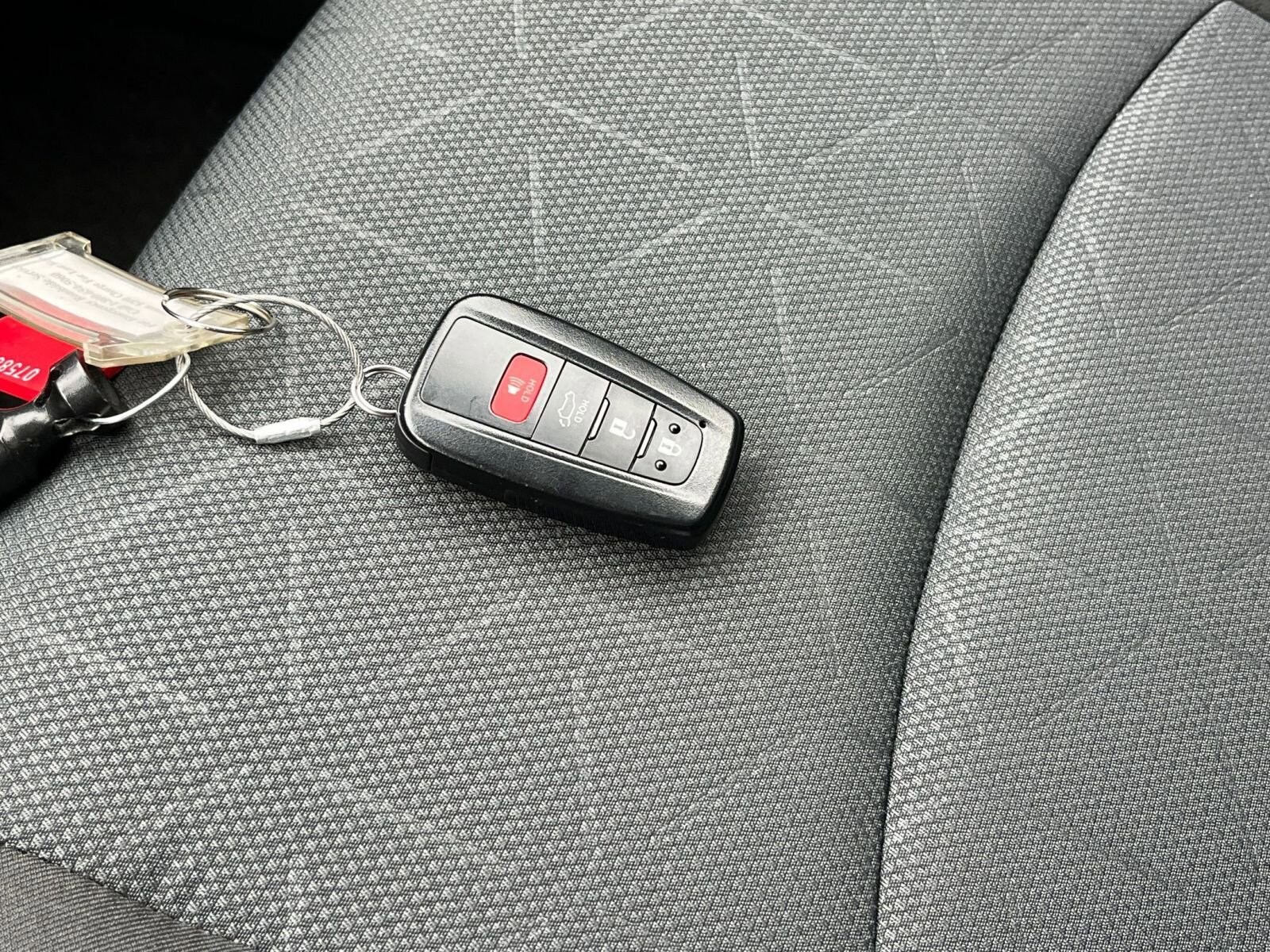 Thumbnail: 2025 Toyota RAV4 - 22