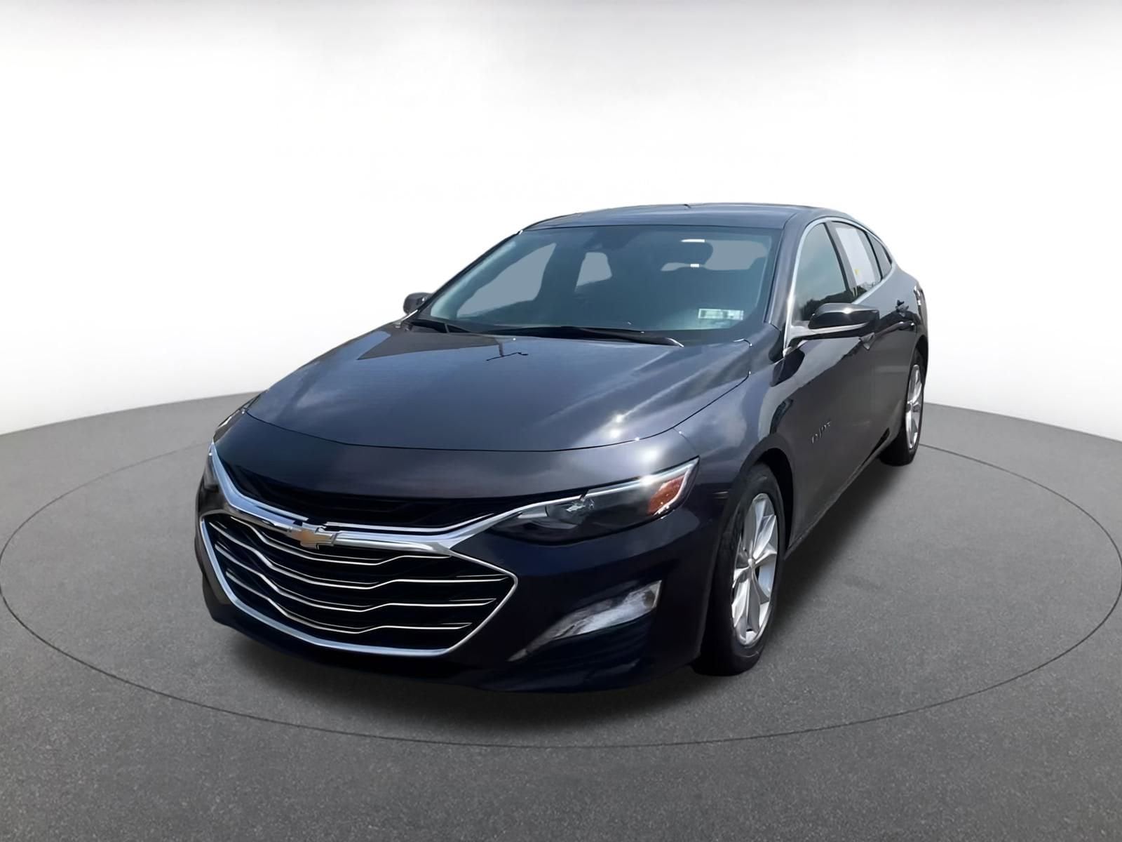 Thumbnail: 2023 Chevrolet Malibu - 6