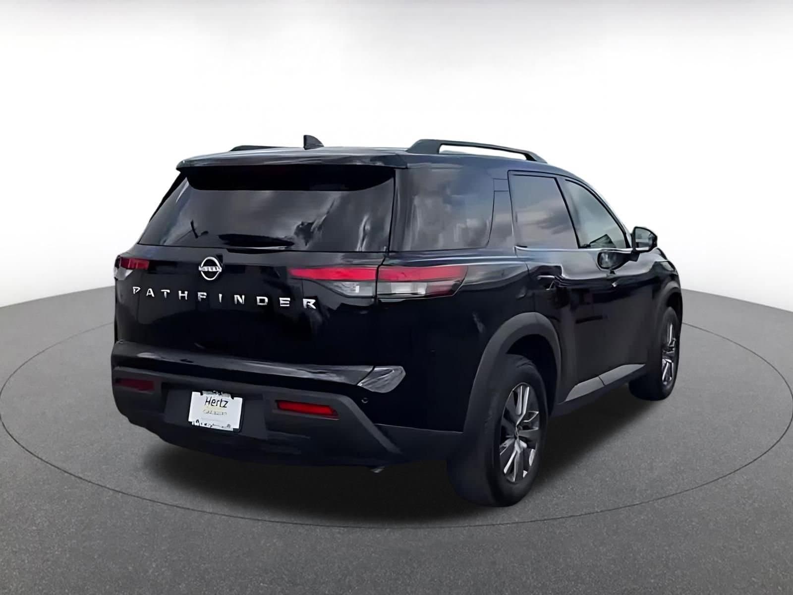 Thumbnail: 2025 Nissan Pathfinder - 15
