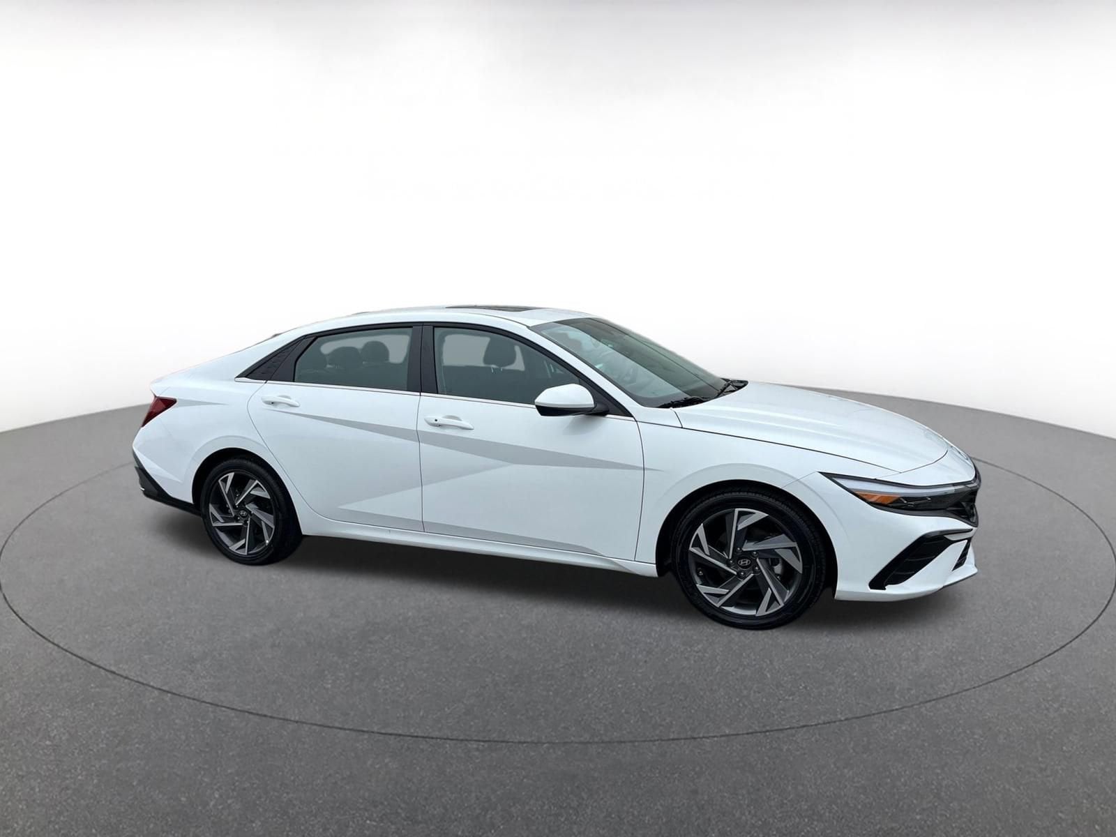 Thumbnail: 2025 Hyundai Elantra - 1