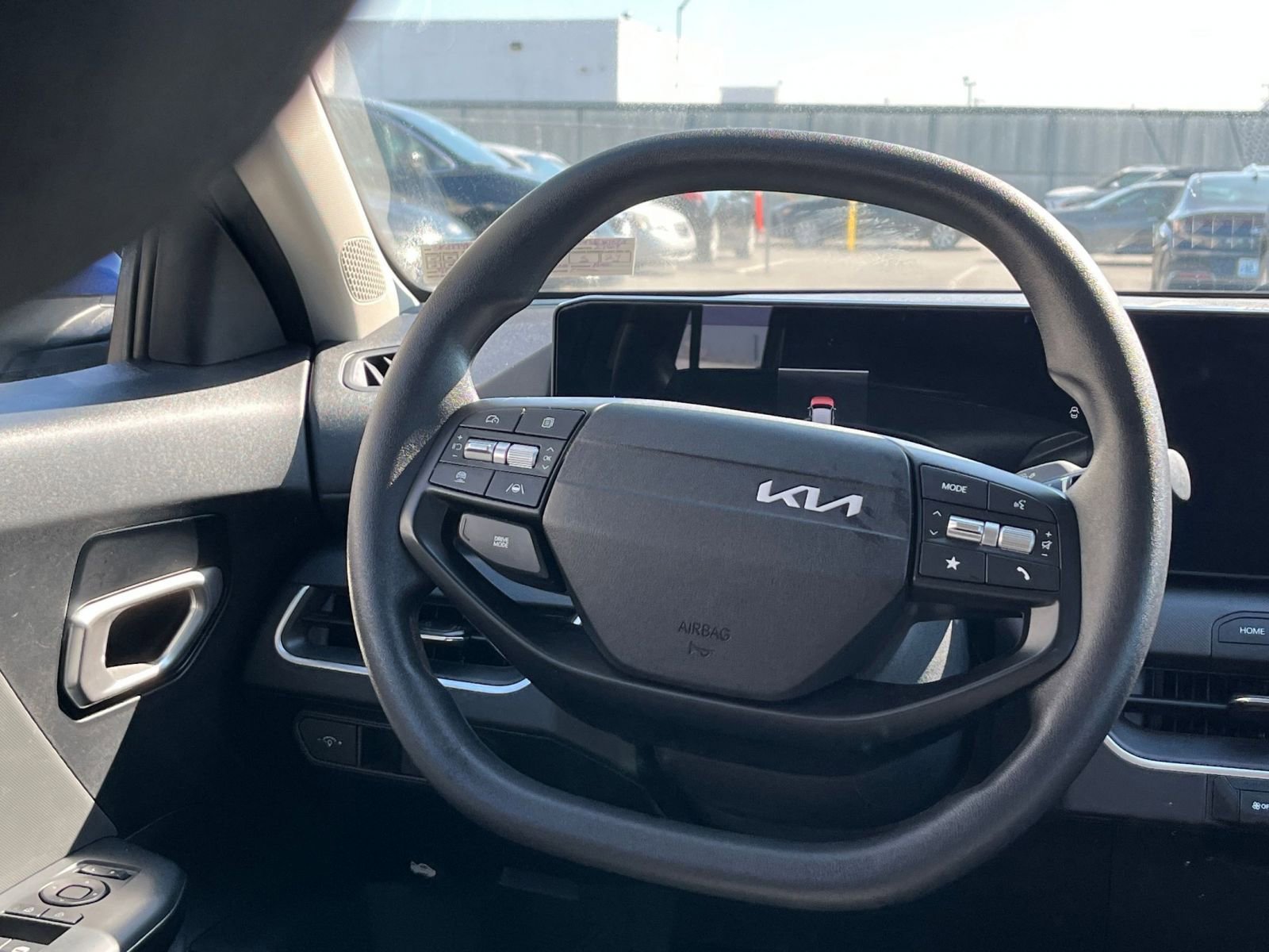 Thumbnail: 2025 Kia K4 - 28