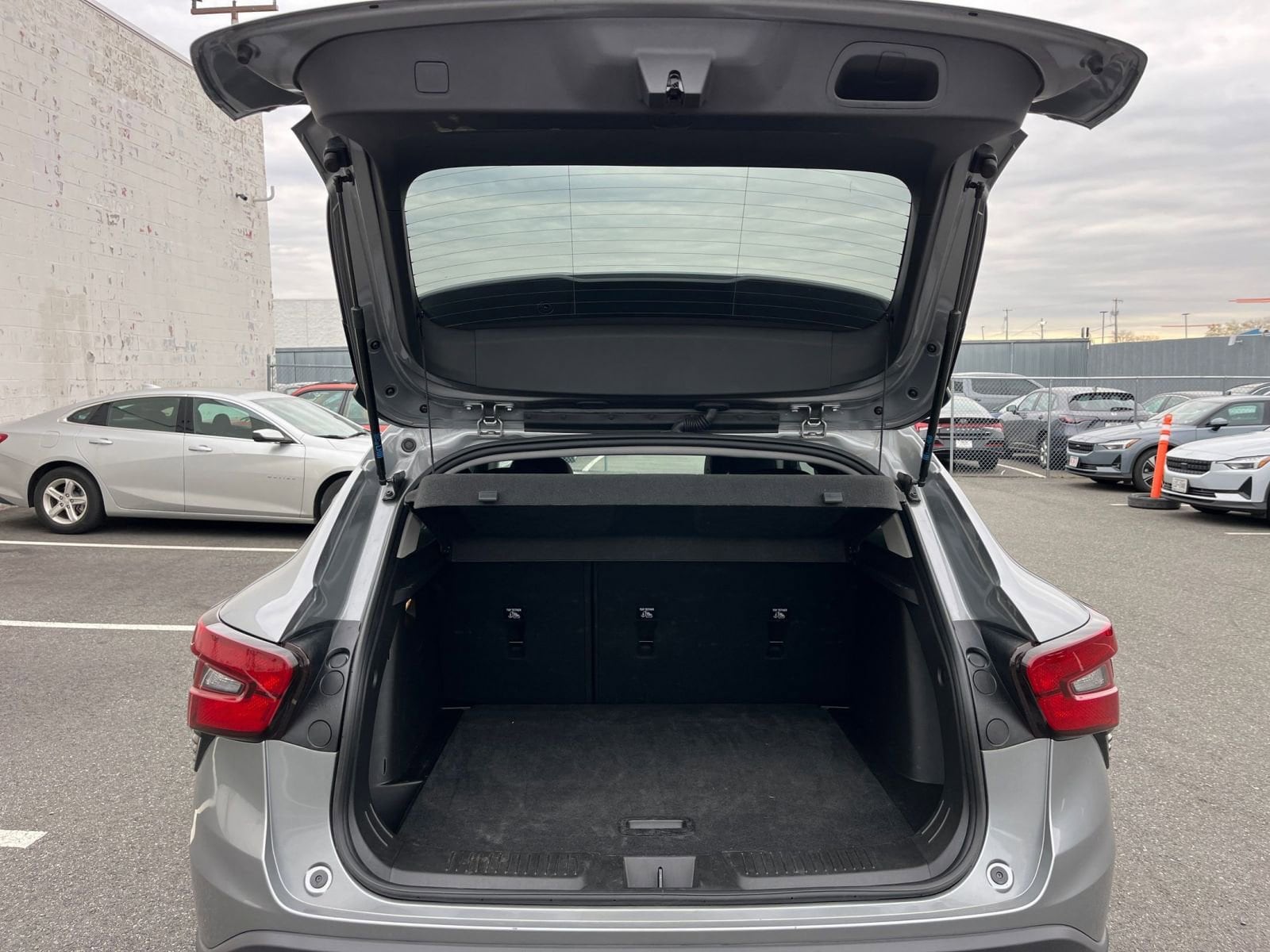 Thumbnail: 2025 Chevrolet Trax - 30