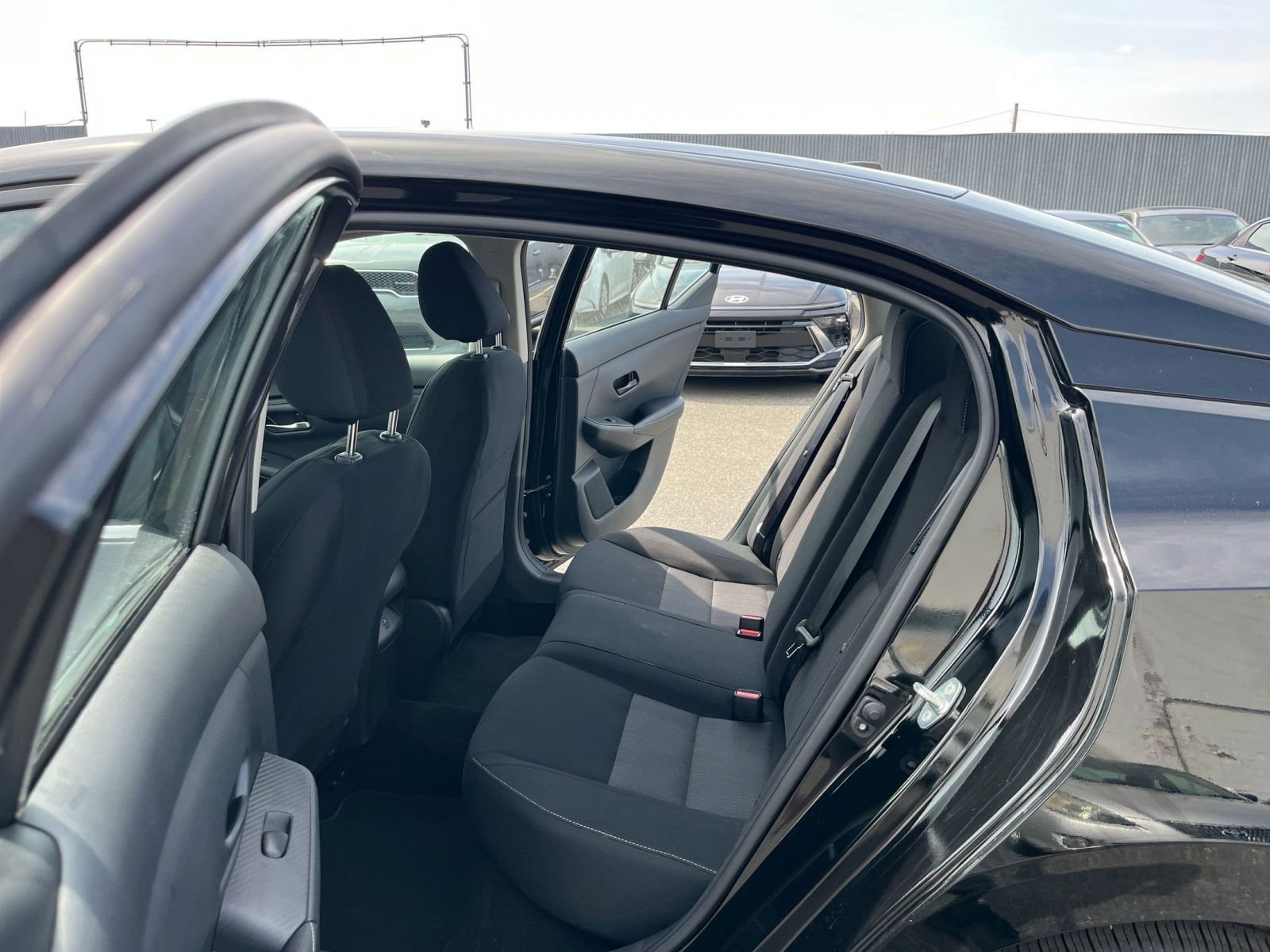 Thumbnail: 2025 Nissan Sentra - 25