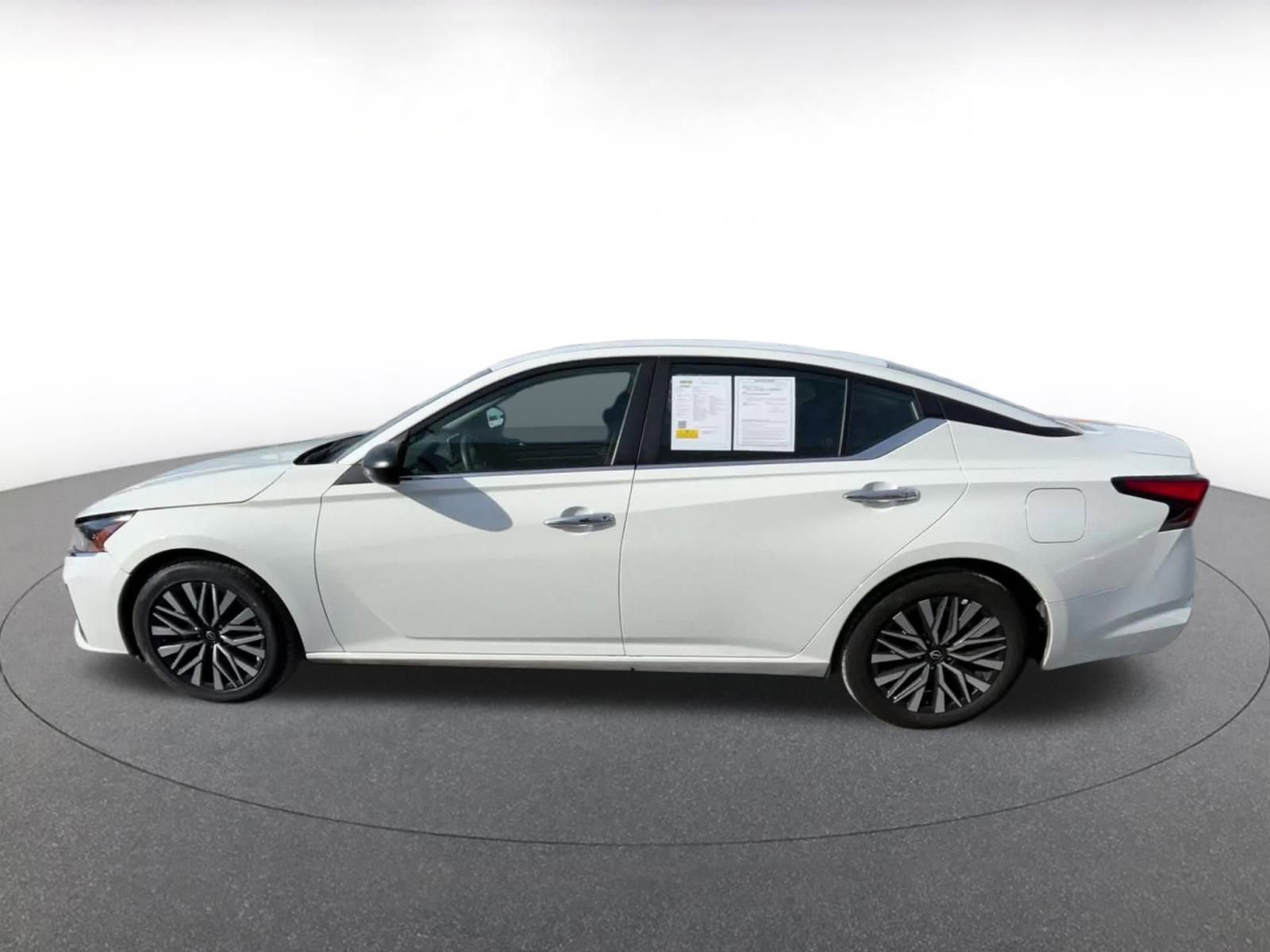 Thumbnail: 2025 Nissan Altima - 8