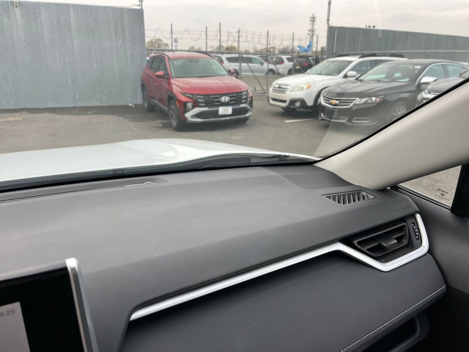 Thumbnail: 2025 Toyota RAV4 - 34