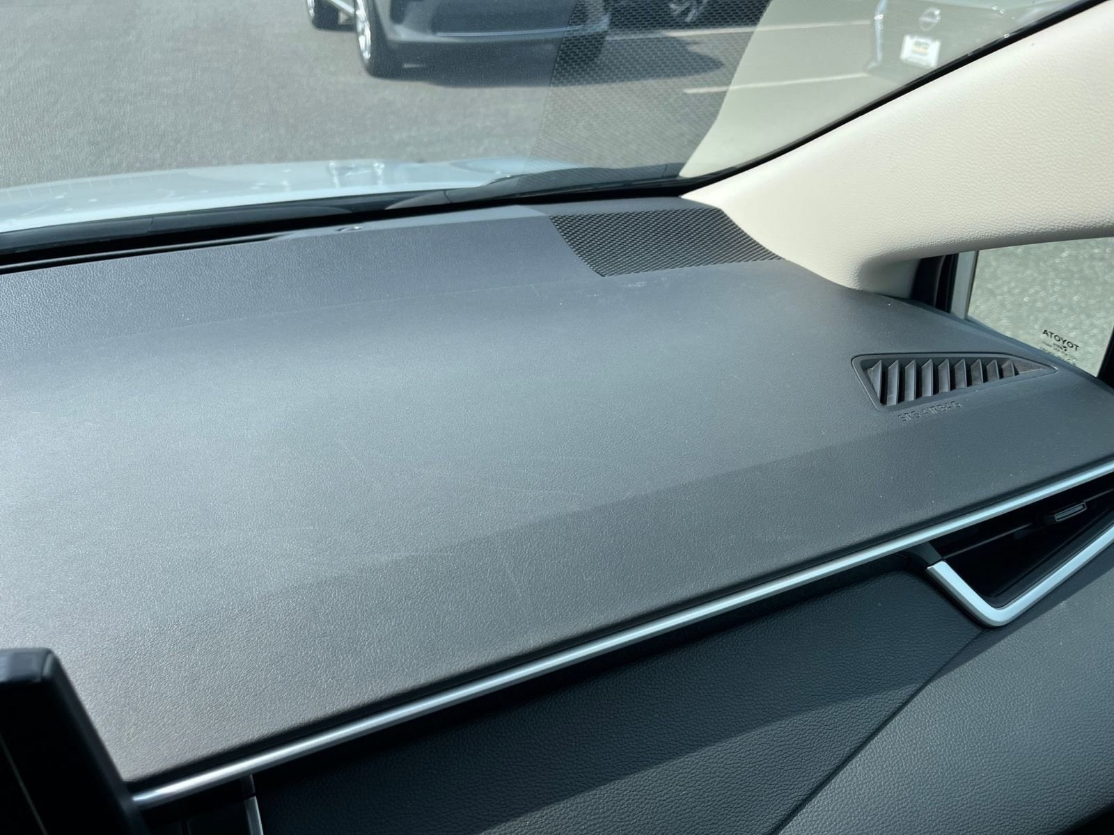 Thumbnail: 2025 Toyota Corolla - 34