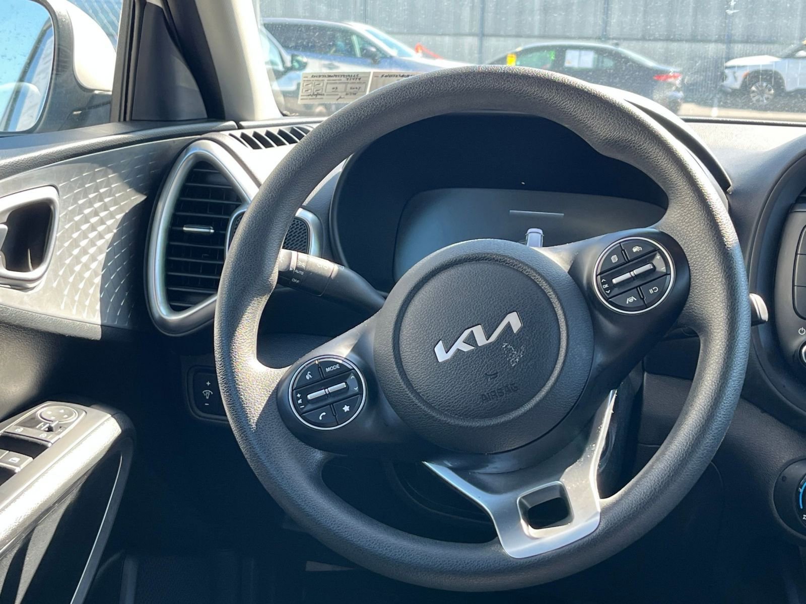 Thumbnail: 2025 Kia Soul - 26