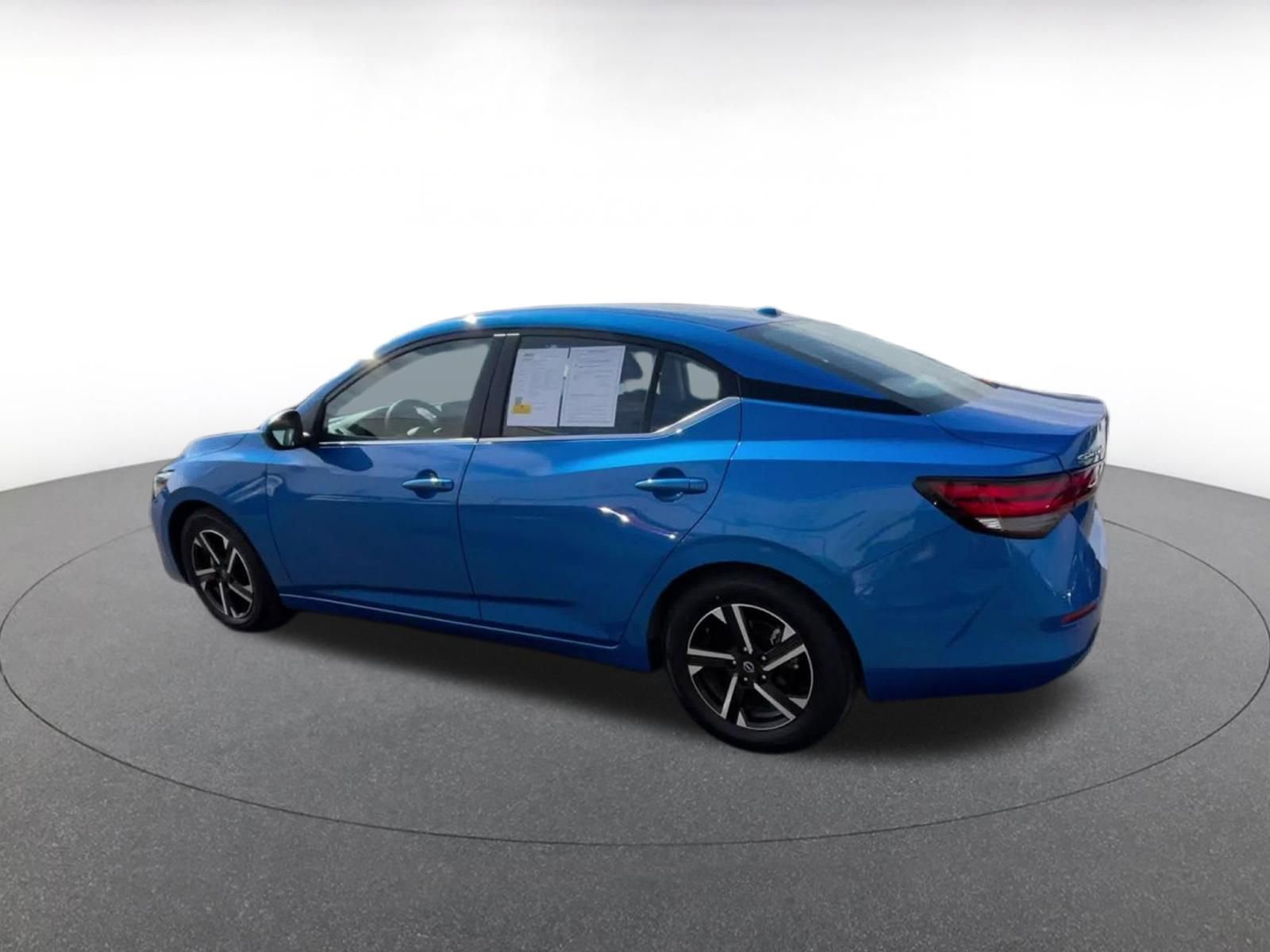 Thumbnail: 2025 Nissan Sentra - 10