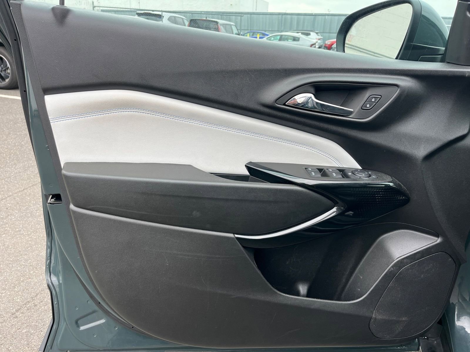 Thumbnail: 2025 Chevrolet Trax - 18