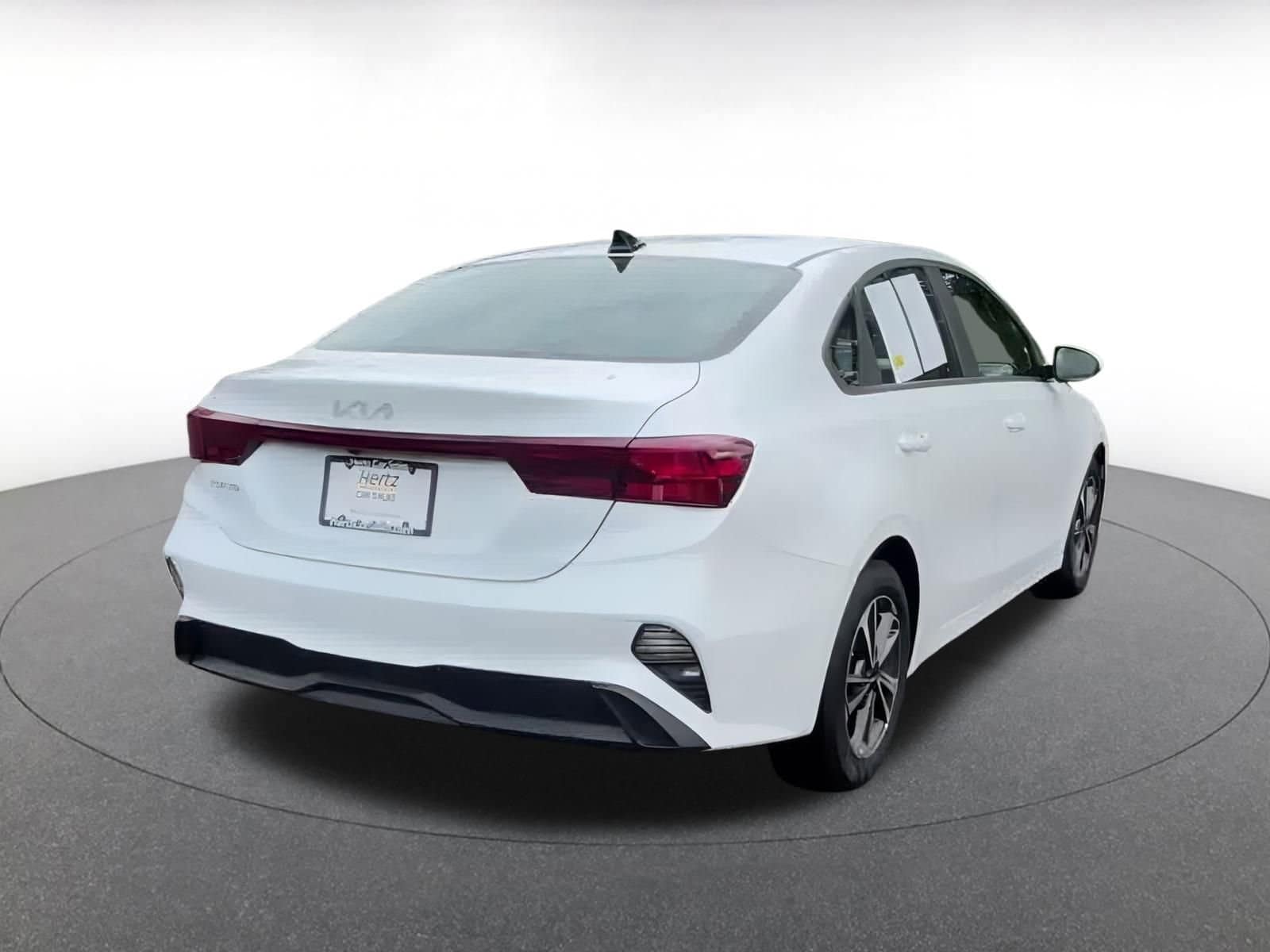 Thumbnail: 2024 Kia Forte - 13