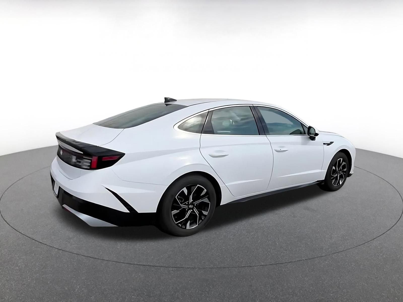 Thumbnail: 2025 Hyundai Sonata - 15