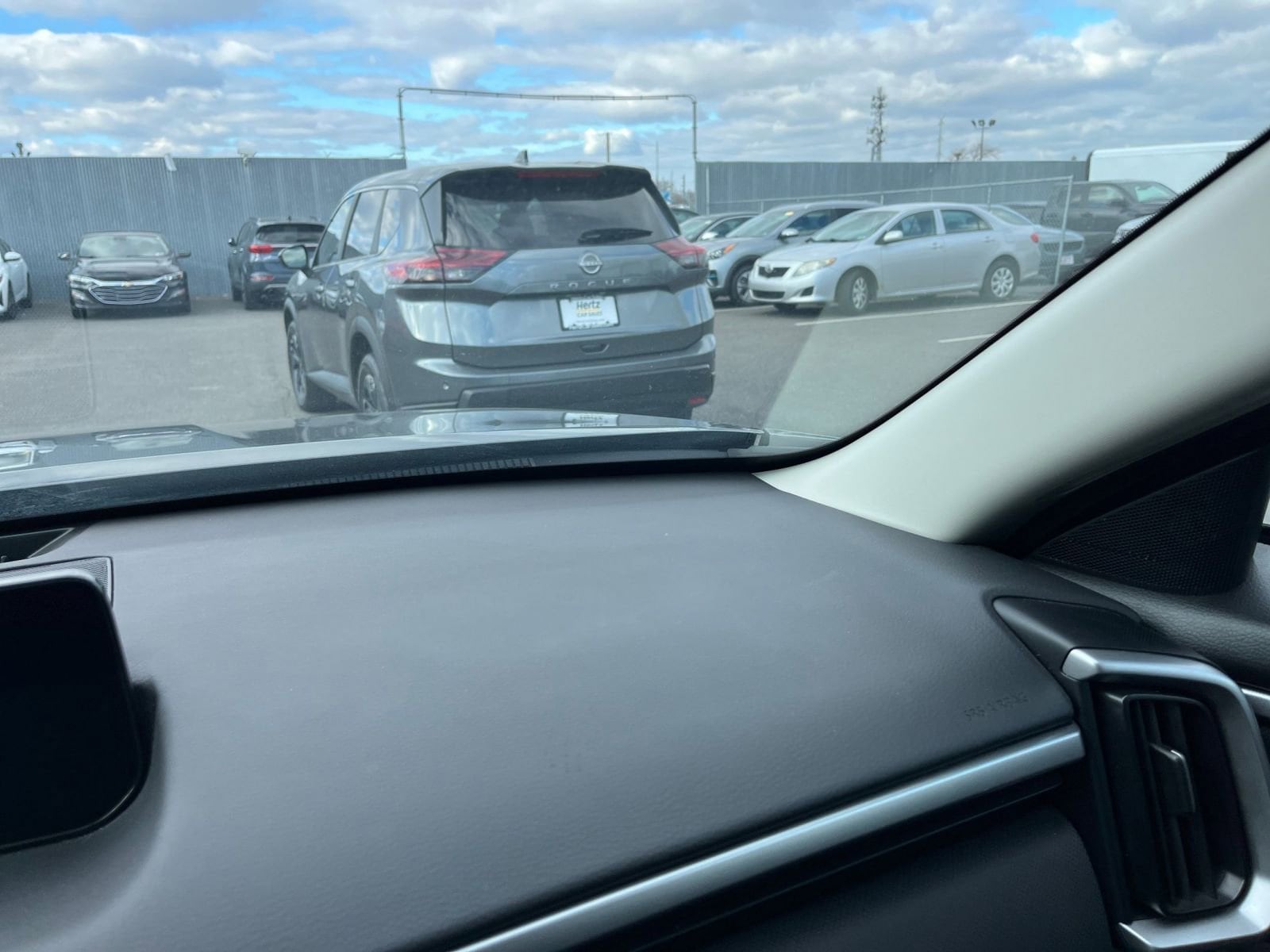 Thumbnail: 2025 Mazda CX-50 - 35