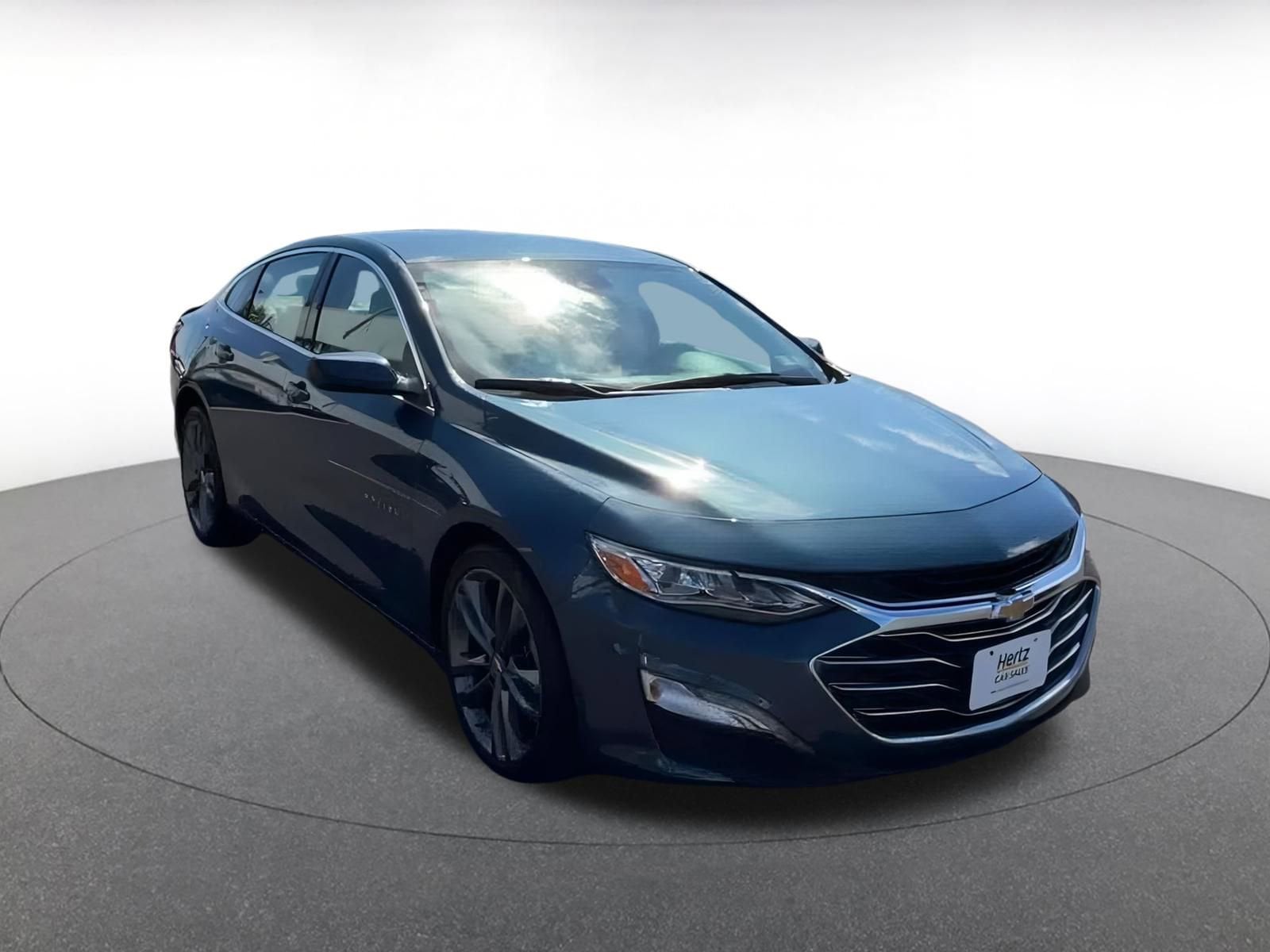 Thumbnail: 2024 Chevrolet Malibu - 3