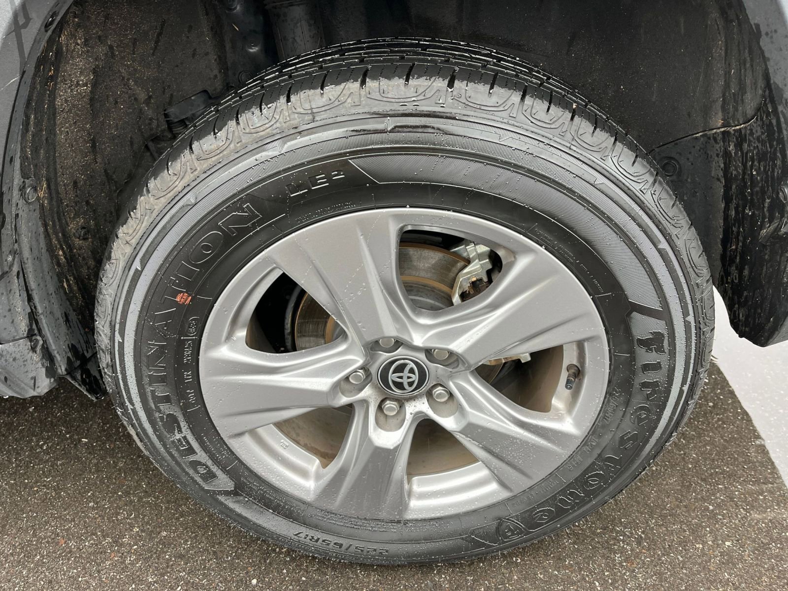 Thumbnail: 2025 Toyota RAV4 - 29