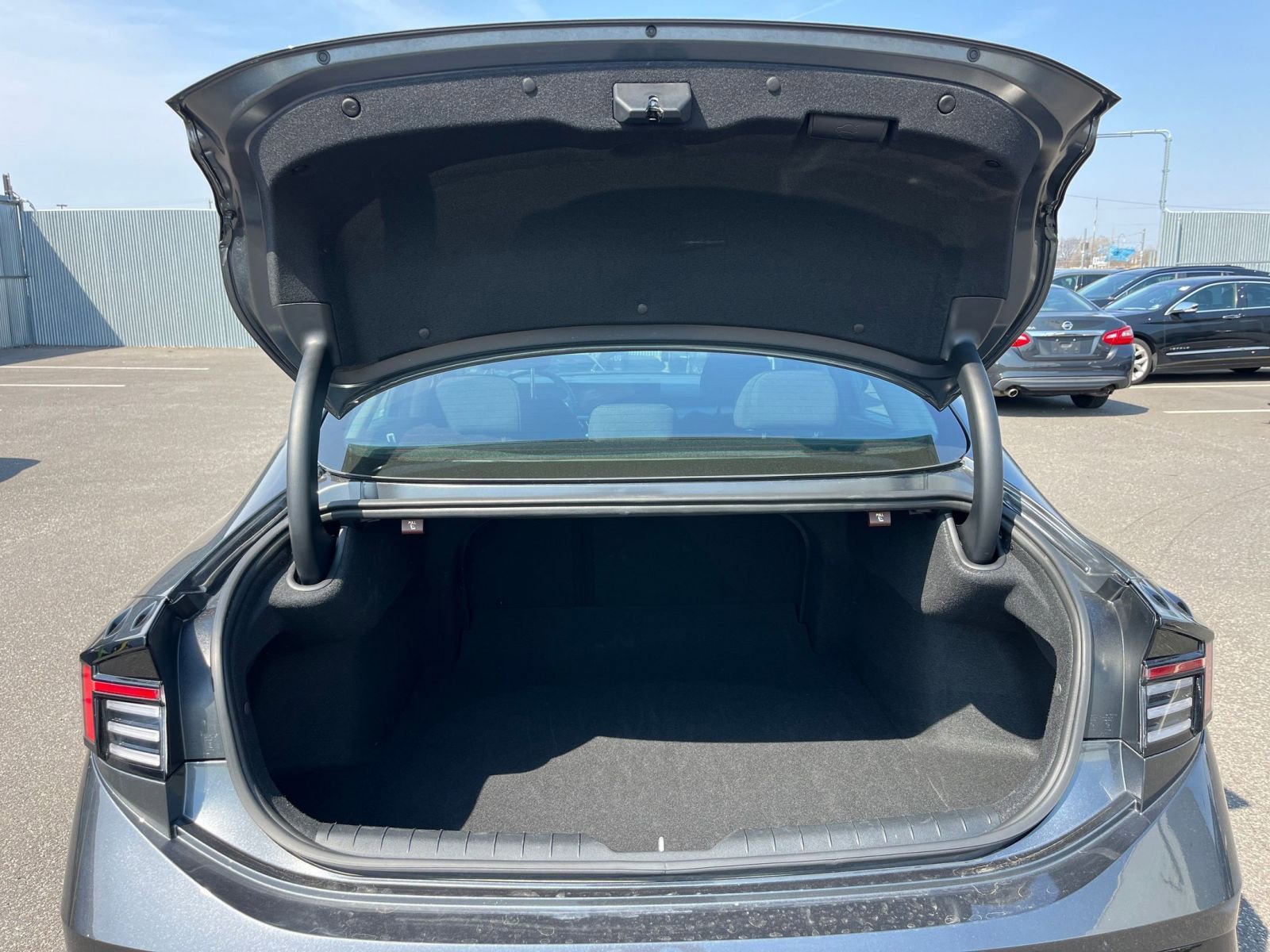 Thumbnail: 2025 Hyundai Sonata - 32