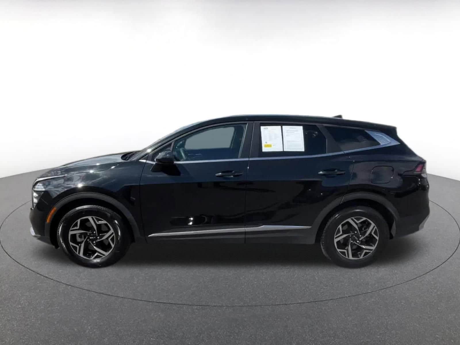 2024 Kia Sportage LX 8