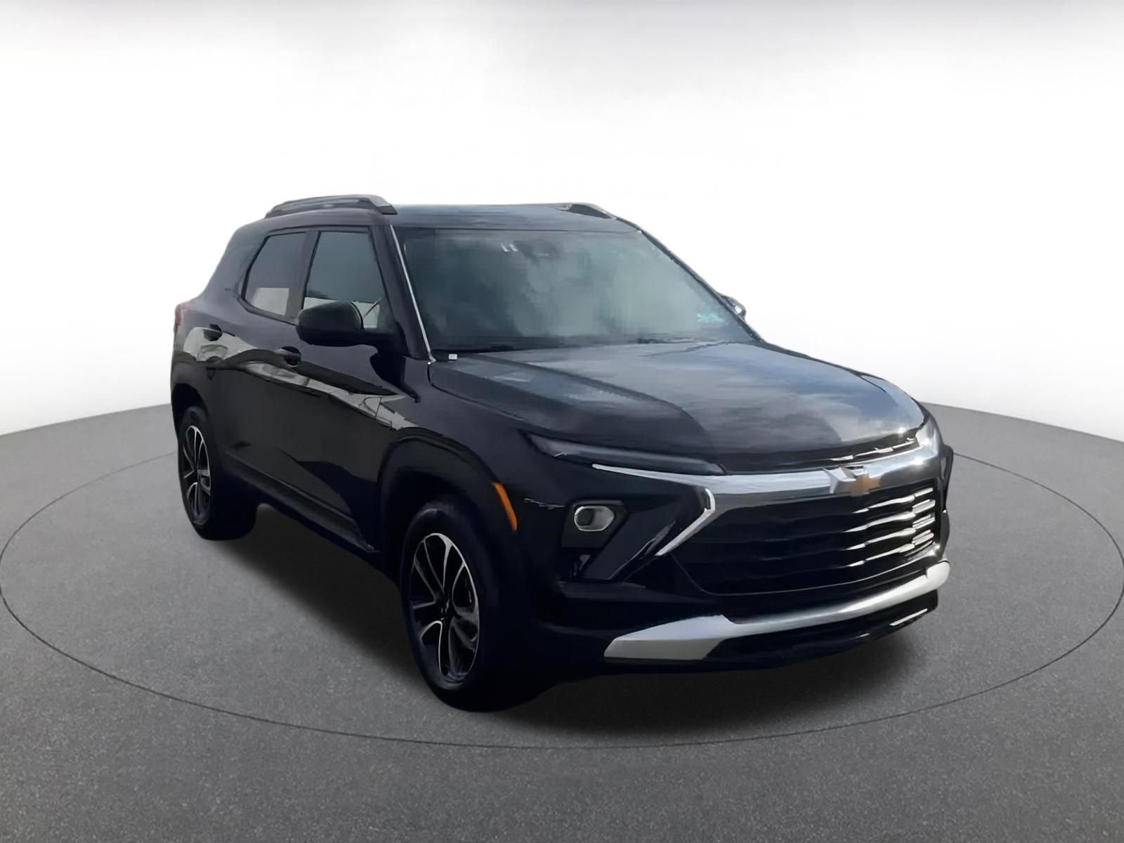 Thumbnail: 2025 Chevrolet TrailBlazer - 3