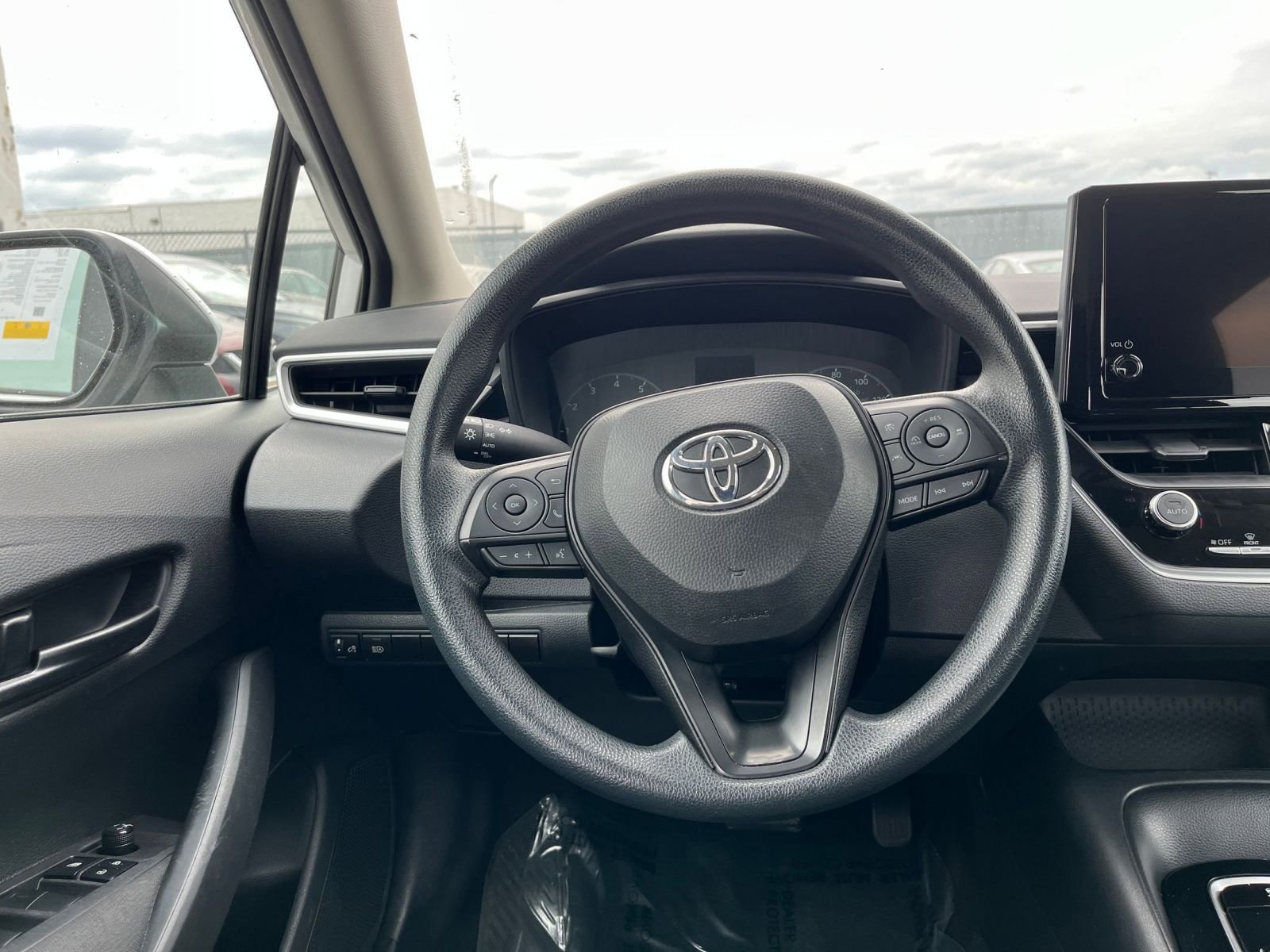 Thumbnail: 2024 Toyota Corolla - 27