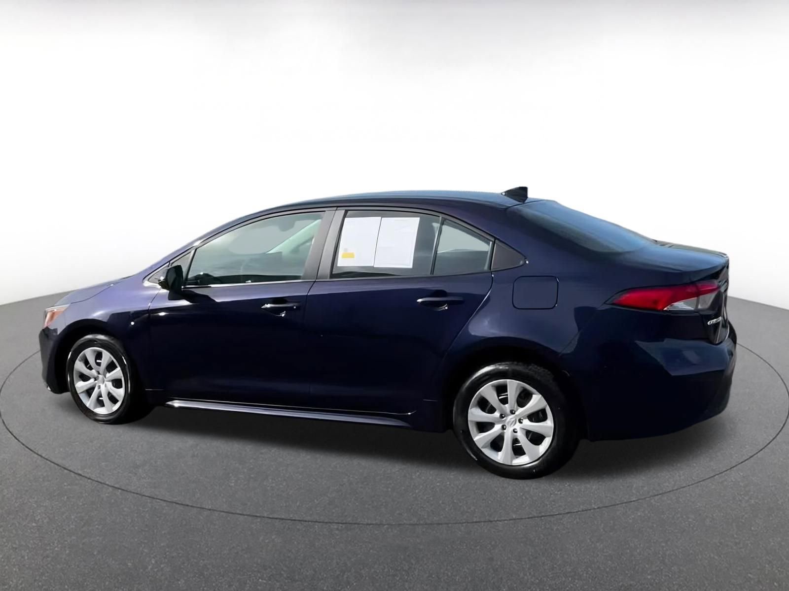 Thumbnail: 2024 Toyota Corolla - 10