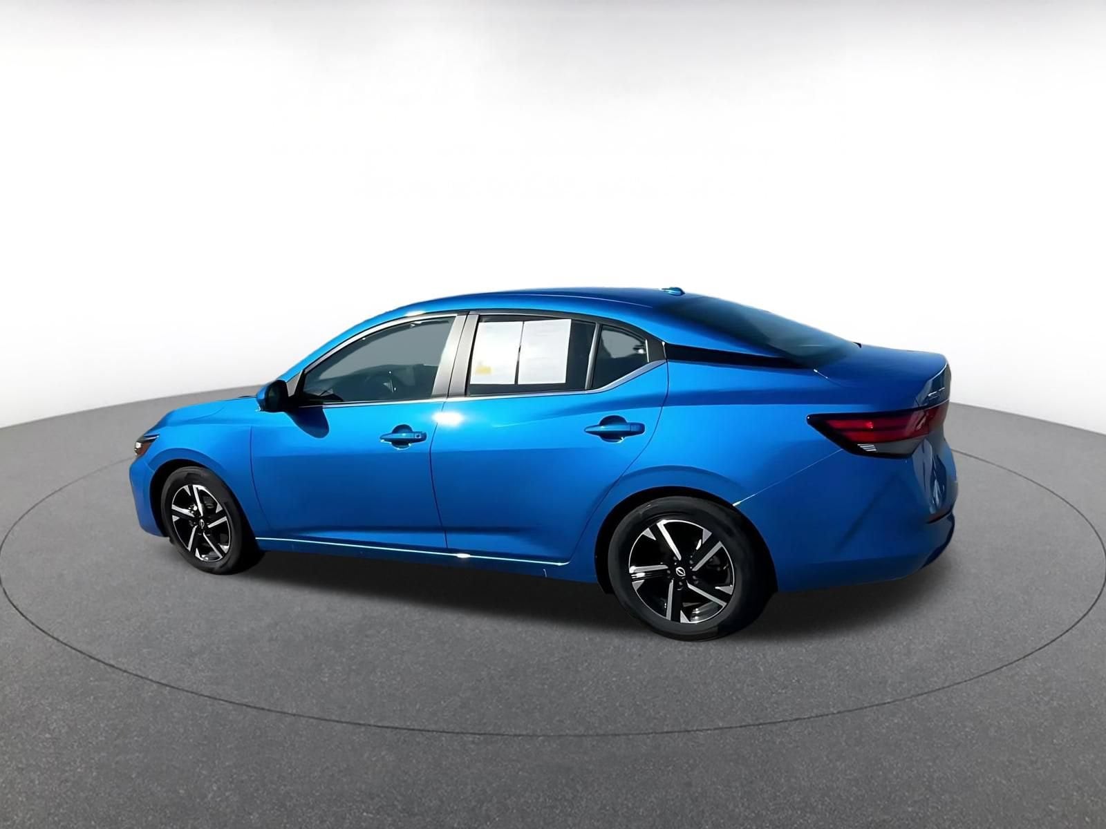 Thumbnail: 2025 Nissan Sentra - 9