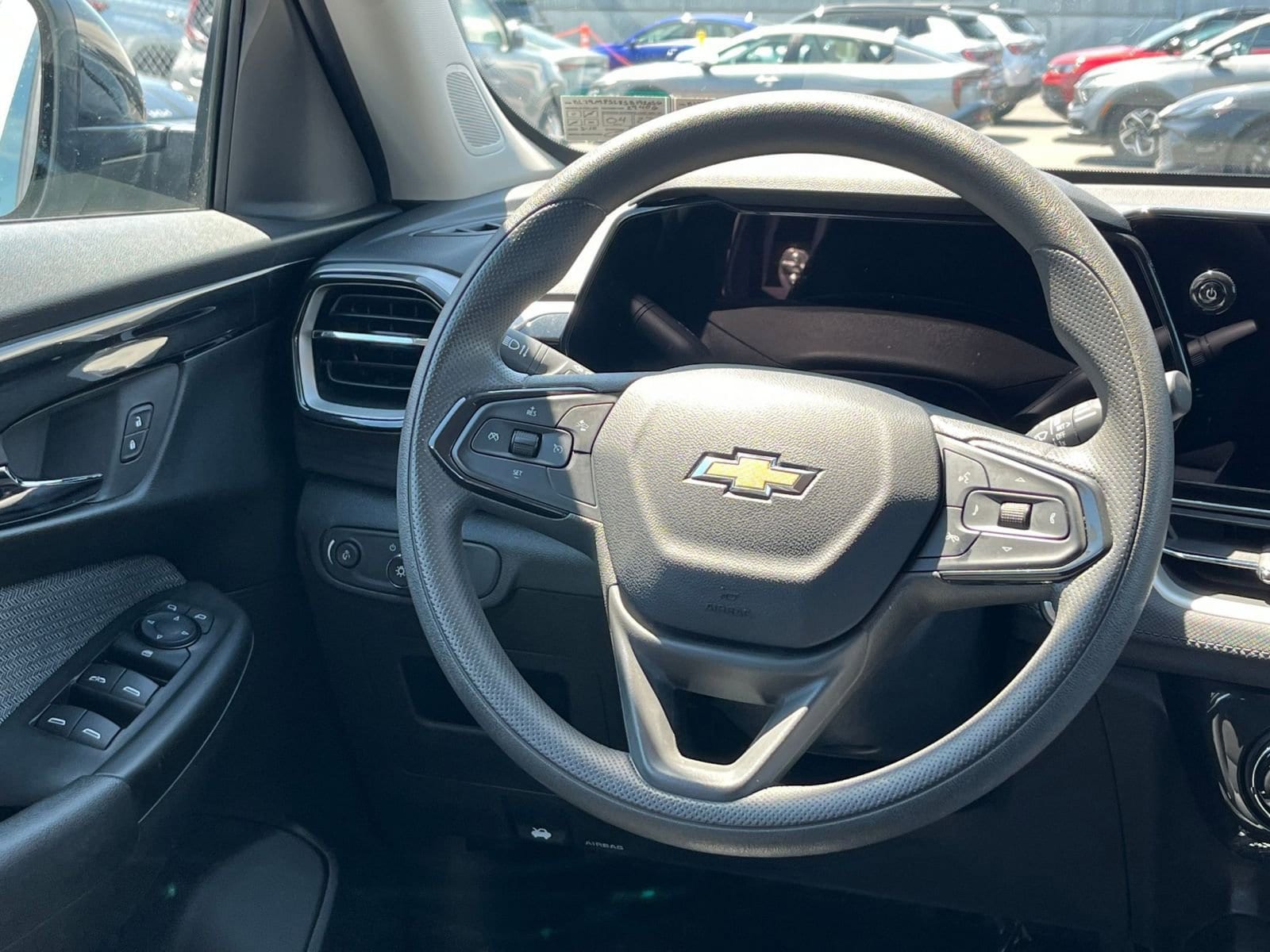 Thumbnail: 2025 Chevrolet TrailBlazer - 27
