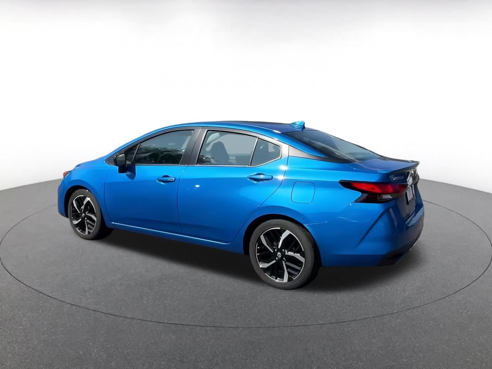 Thumbnail: 2024 Kia Forte - 10