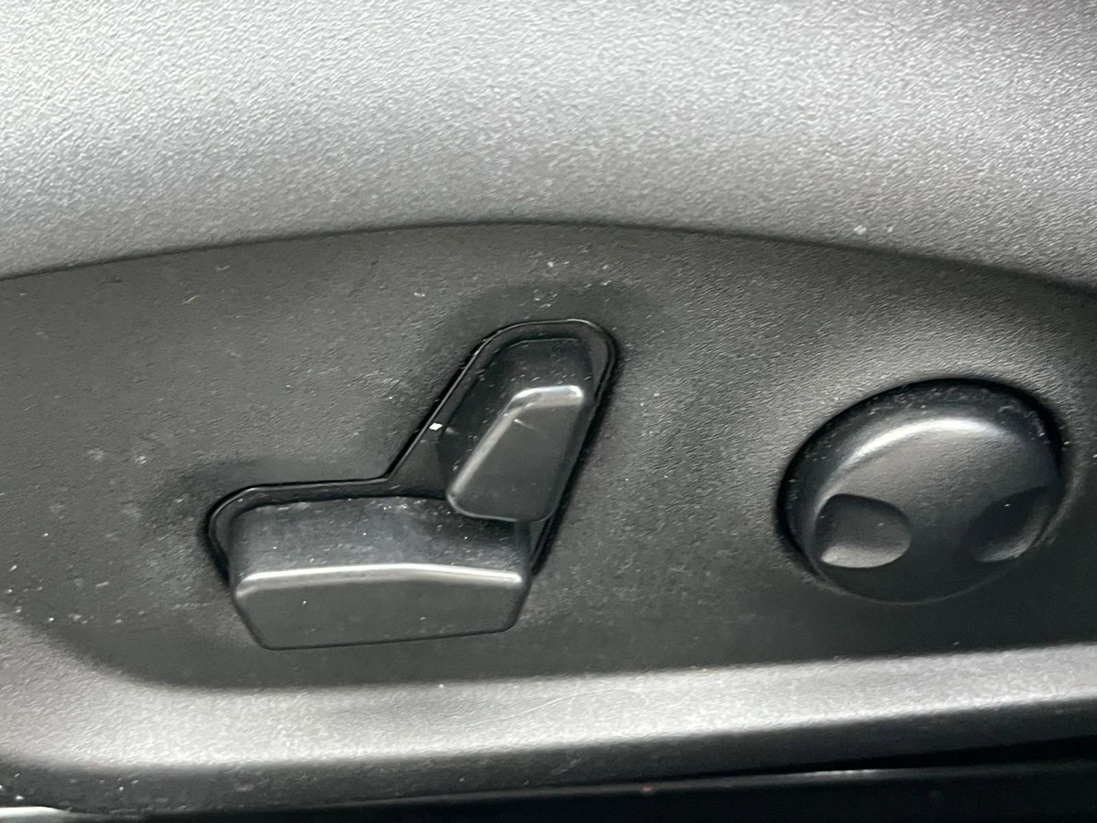 Thumbnail: 2025 Jeep Compass - 22