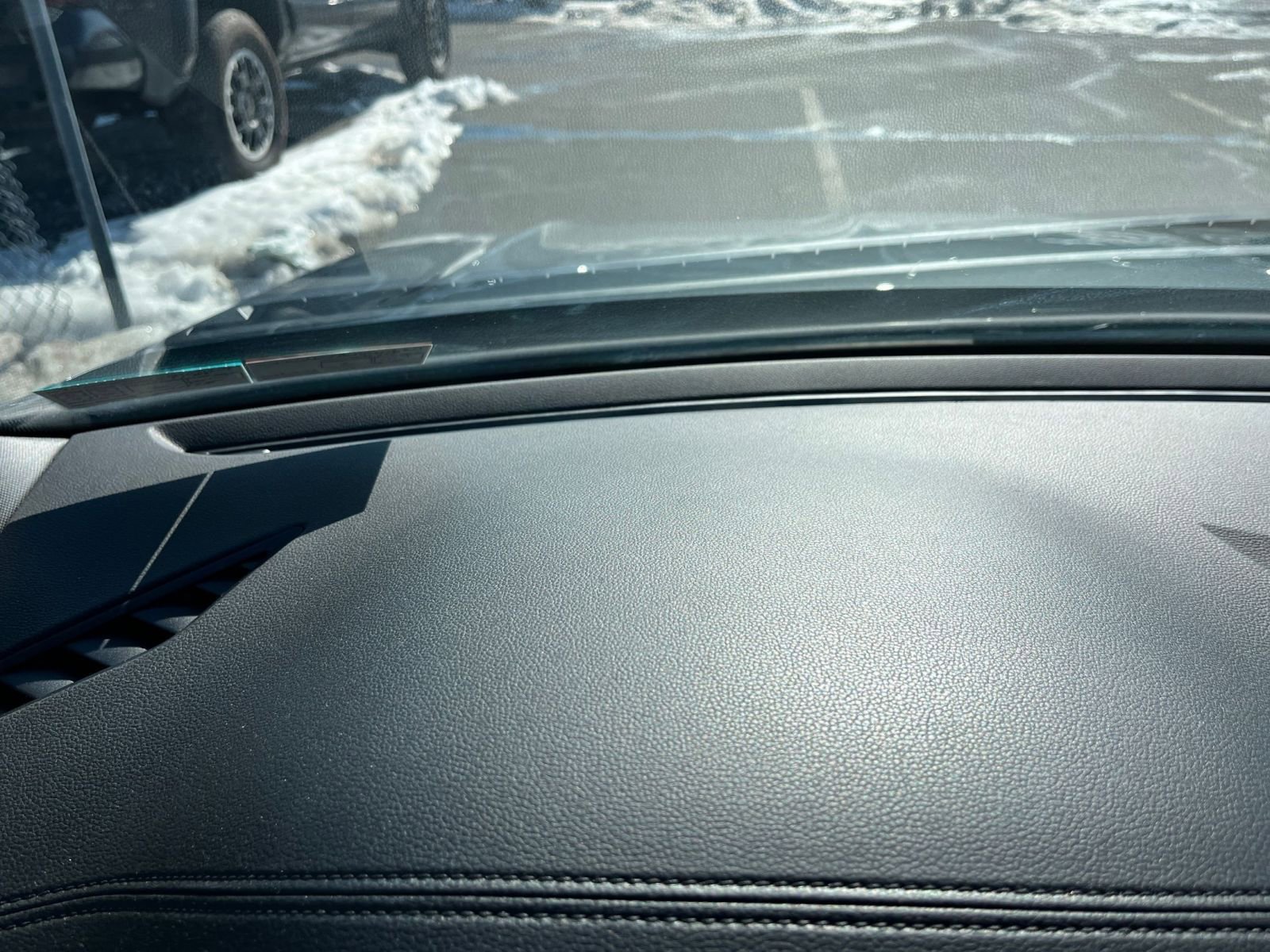 Thumbnail: 2025 Volkswagen Jetta - 32