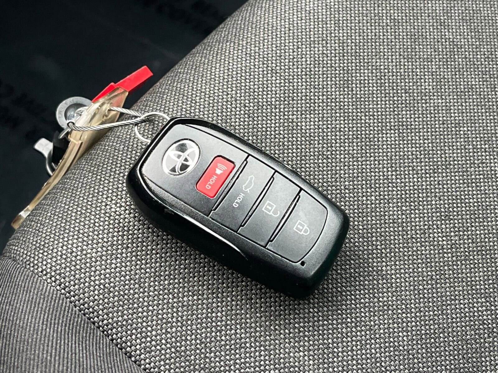 Thumbnail: 2025 Toyota Camry - 22