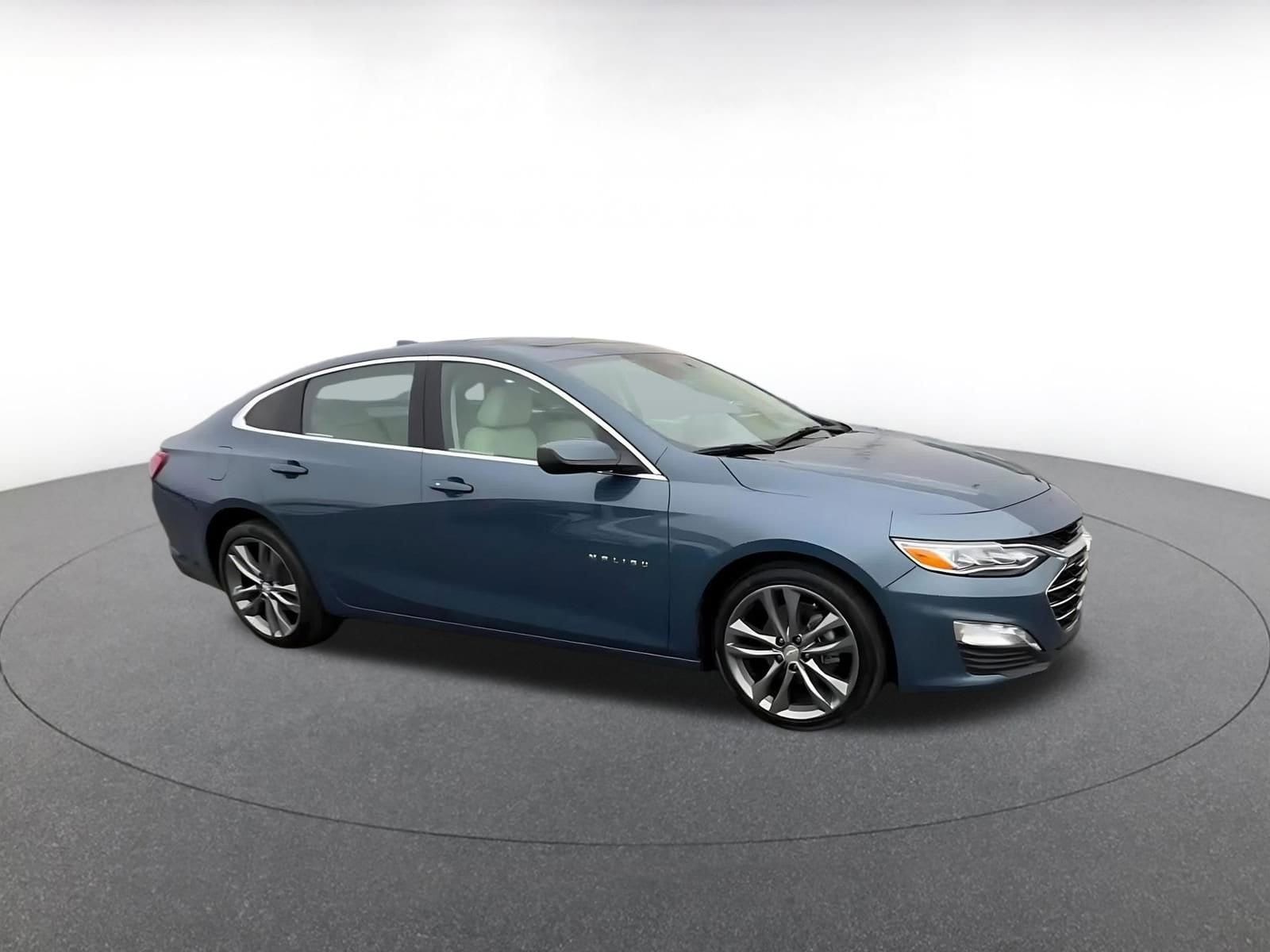 Thumbnail: 2024 Chevrolet Malibu - 2