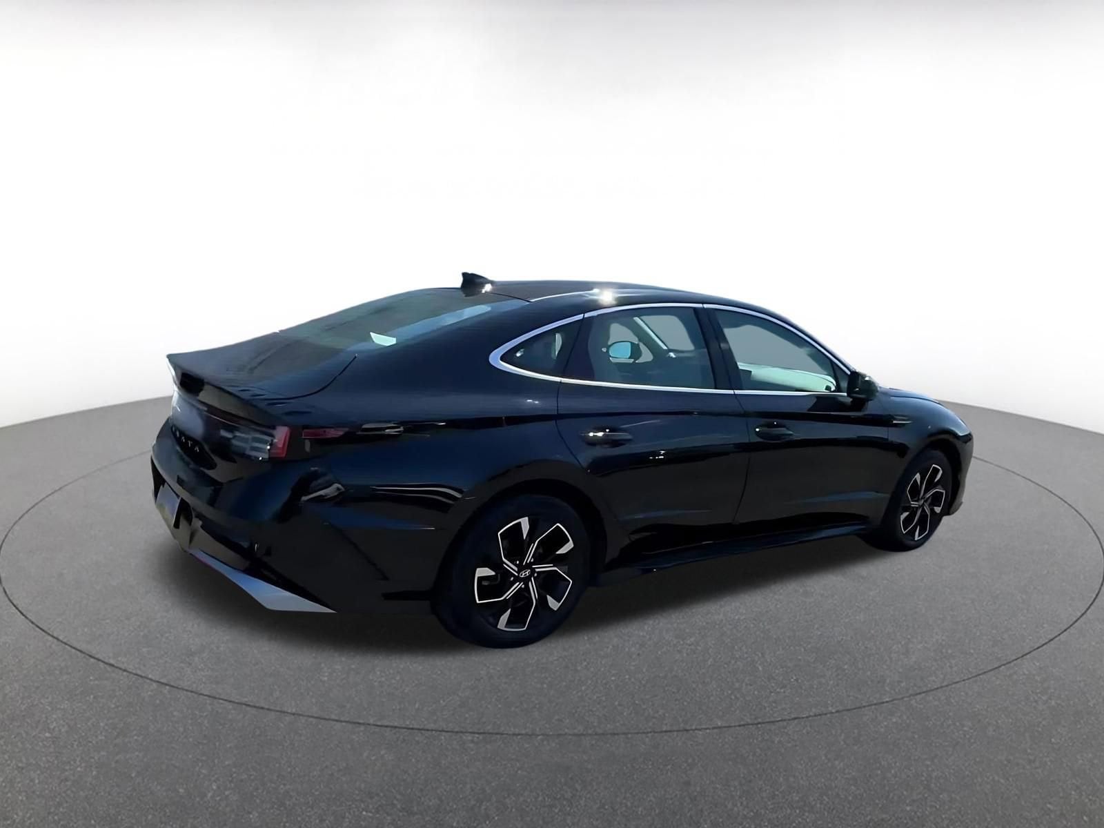 Thumbnail: 2025 Hyundai Sonata - 15