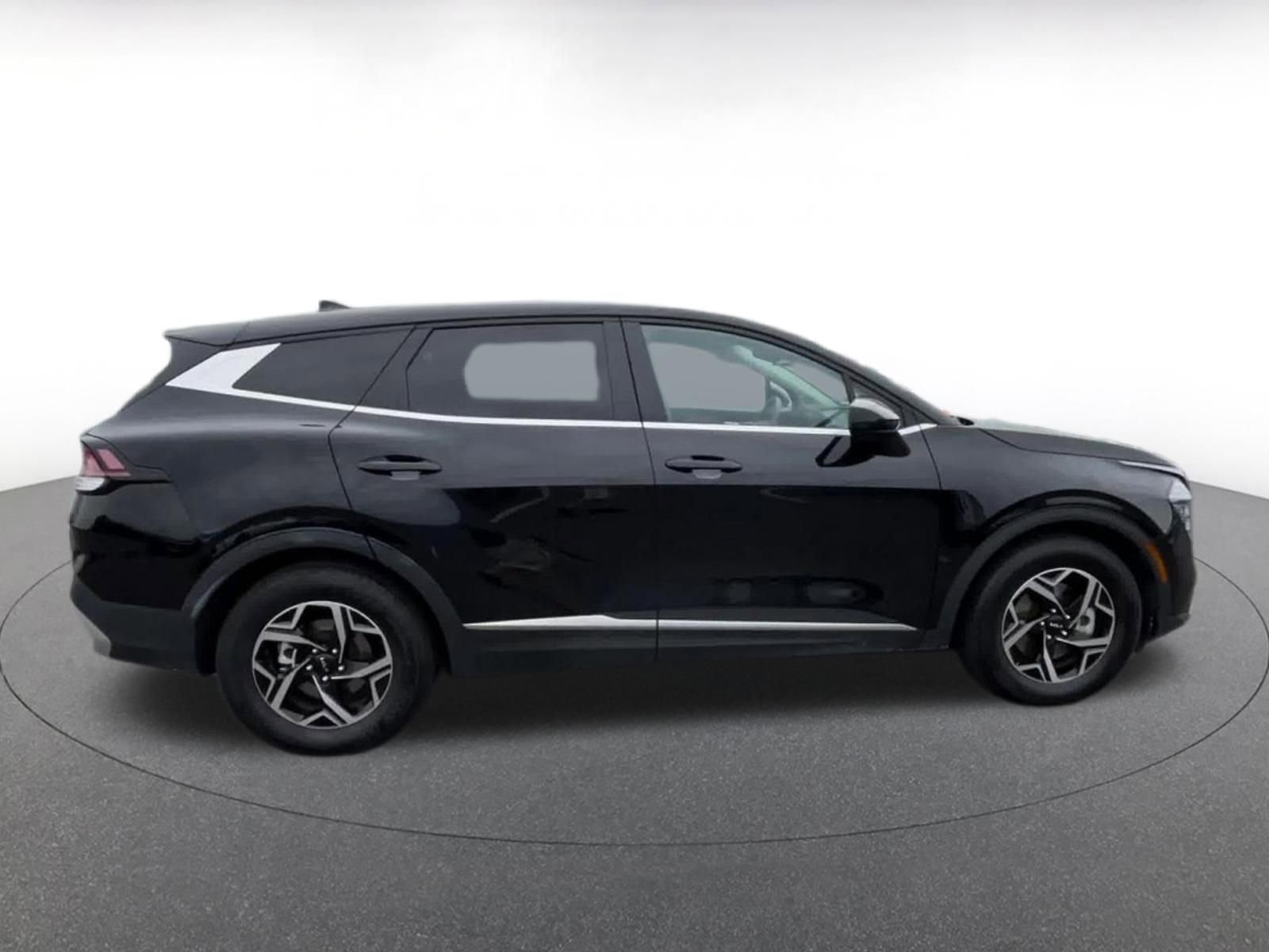 Thumbnail: 2025 Kia Sportage - 16