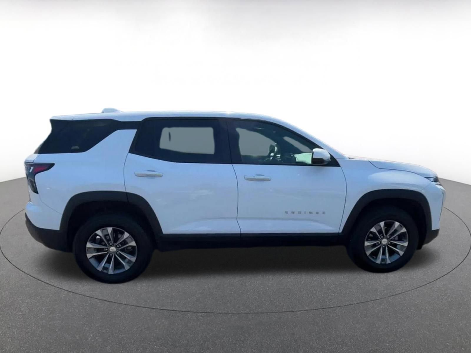 Thumbnail: 2025 Chevrolet Equinox - 16