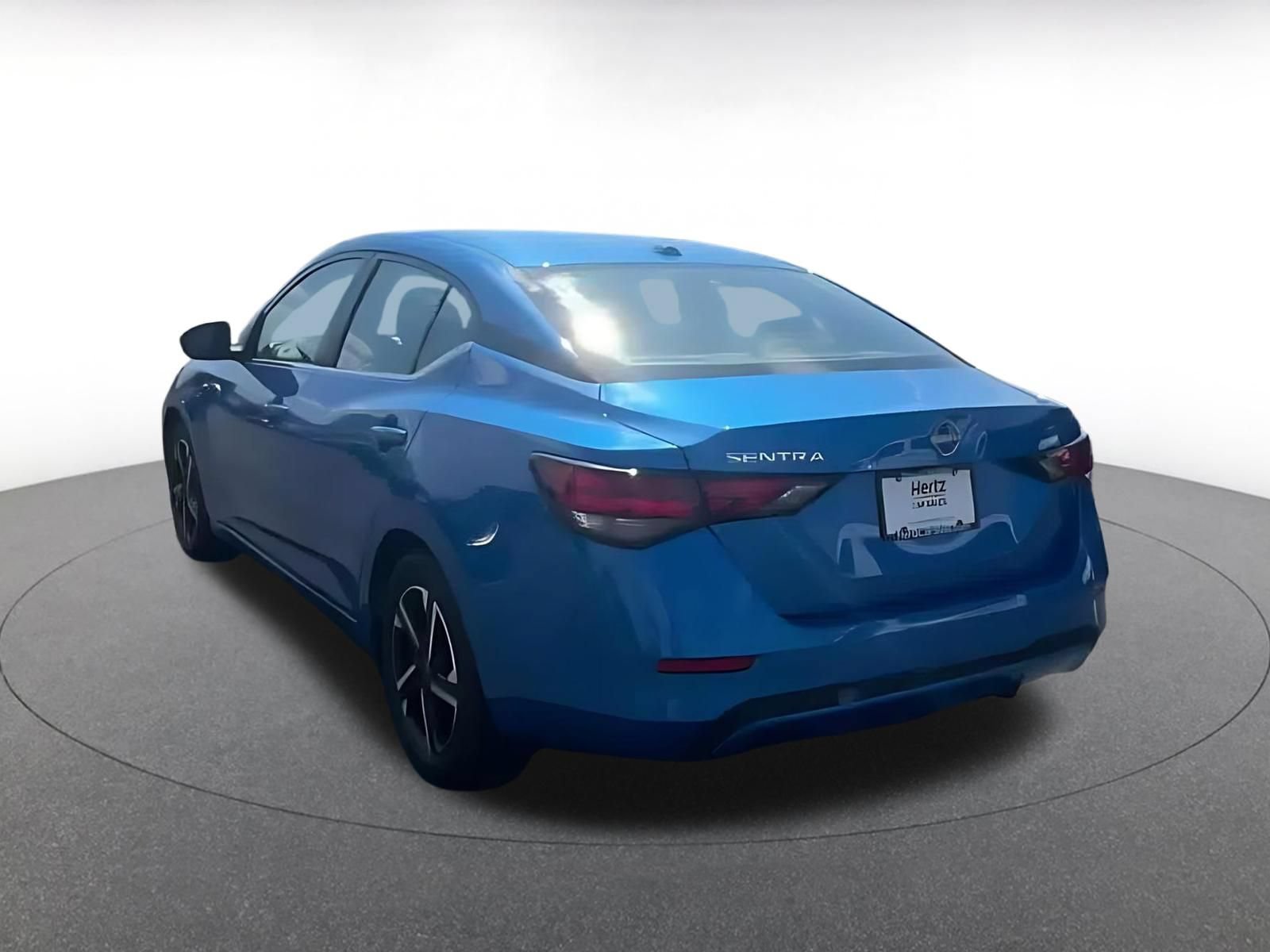 Thumbnail: 2025 Nissan Sentra - 10