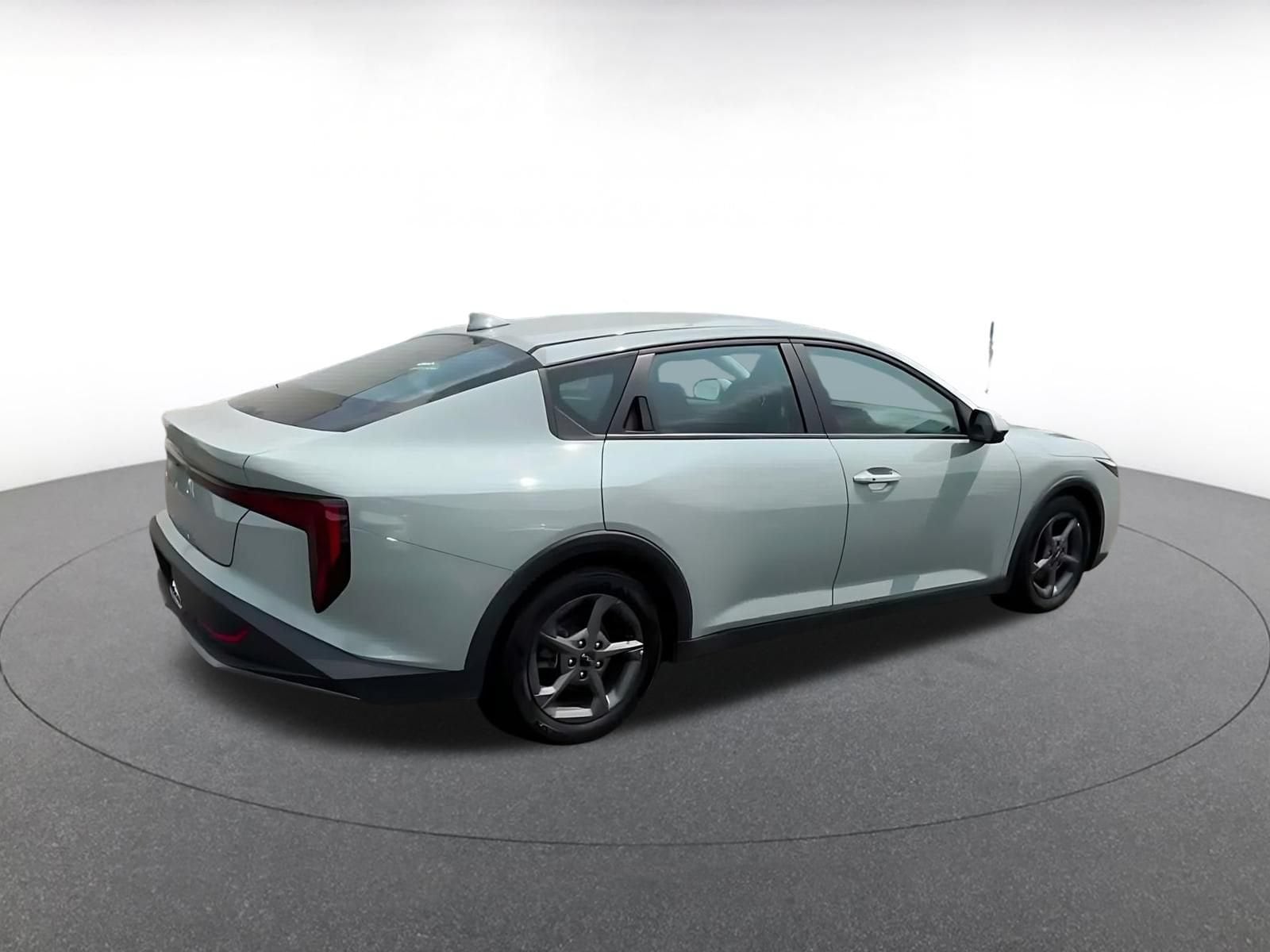 Thumbnail: 2025 Kia K4 - 15