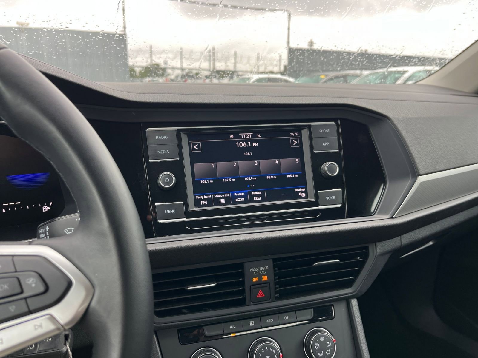 Thumbnail: 2024 Volkswagen Jetta - 21