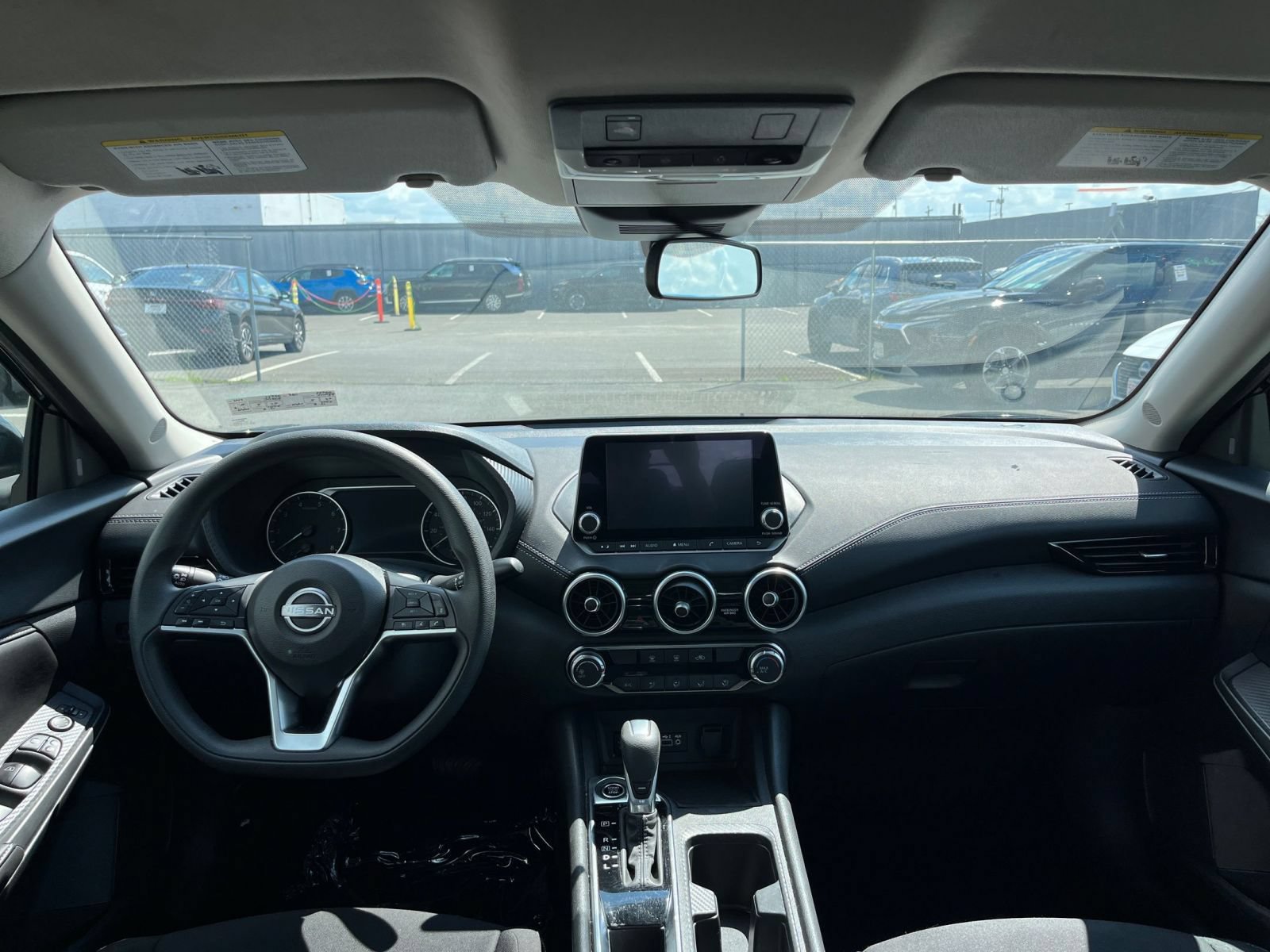 Thumbnail: 2025 Nissan Sentra - 32