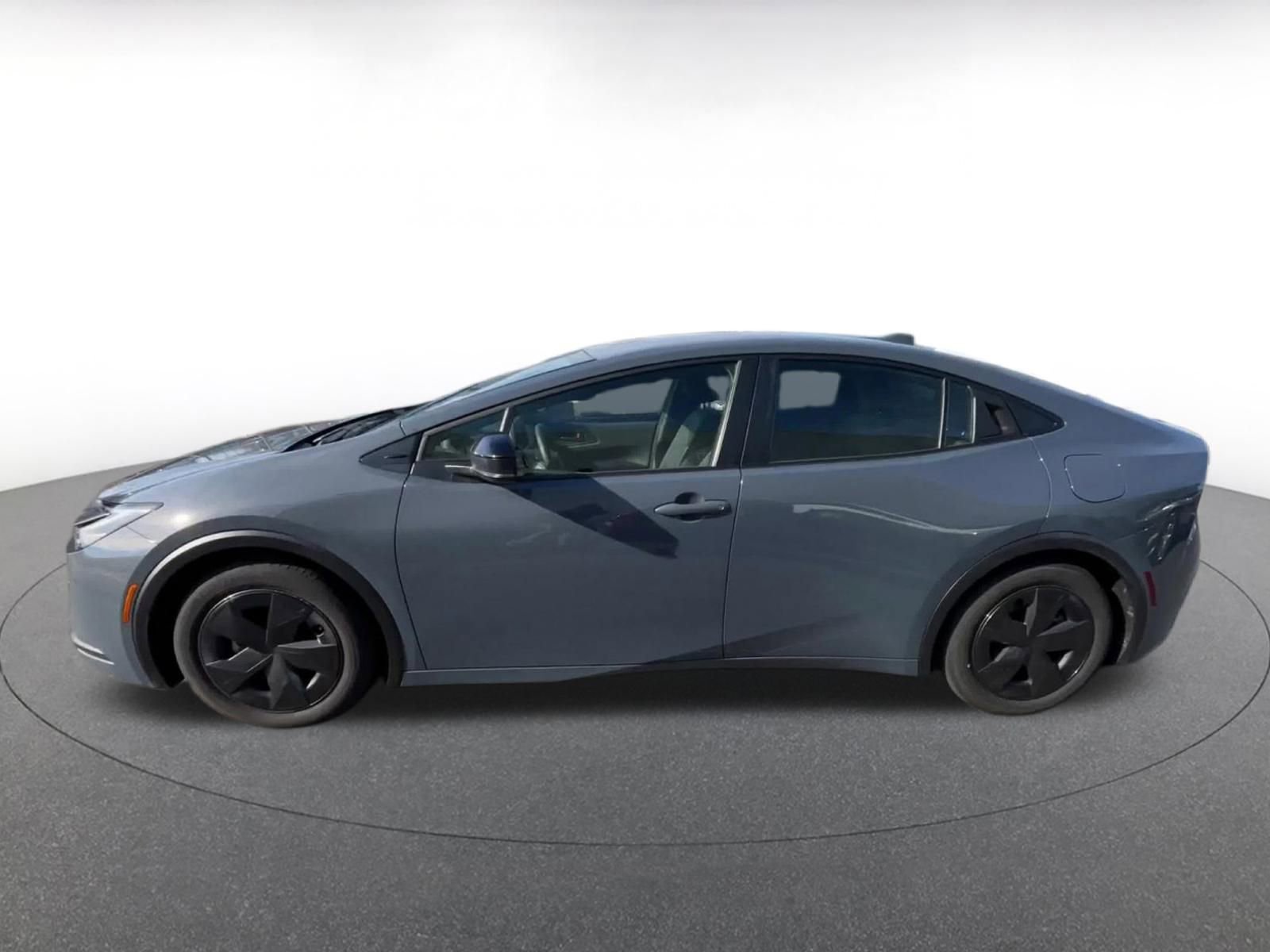 Thumbnail: 2025 Toyota Prius - 8