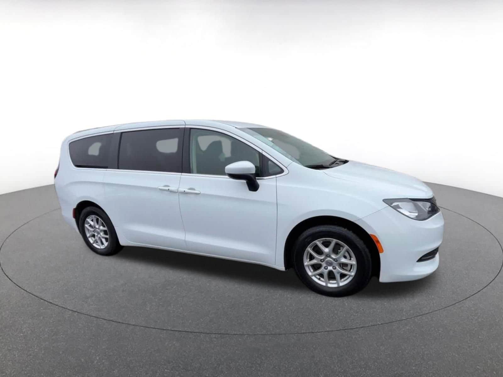 Thumbnail: 2023 Chrysler Voyager - 2