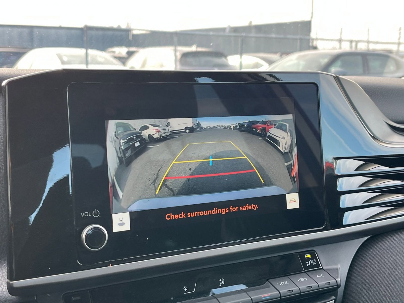 Thumbnail: 2025 Toyota Camry - 17