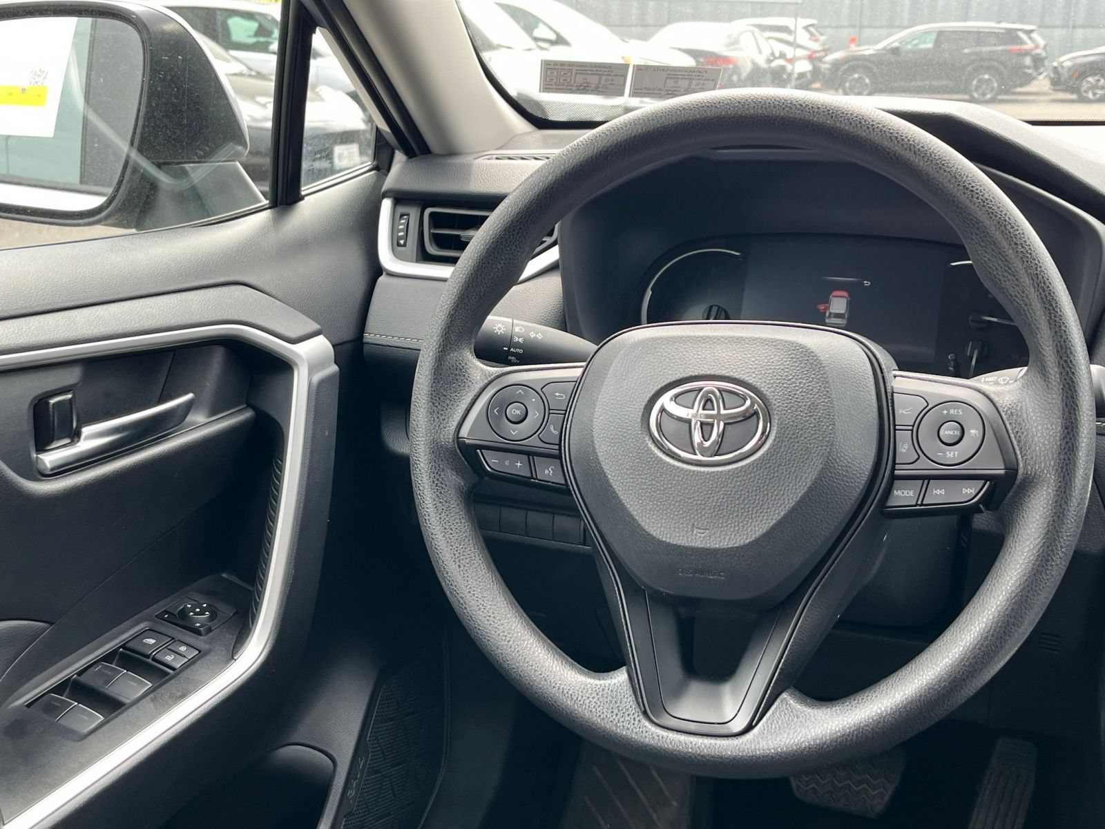 Thumbnail: 2025 Toyota RAV4 - 29