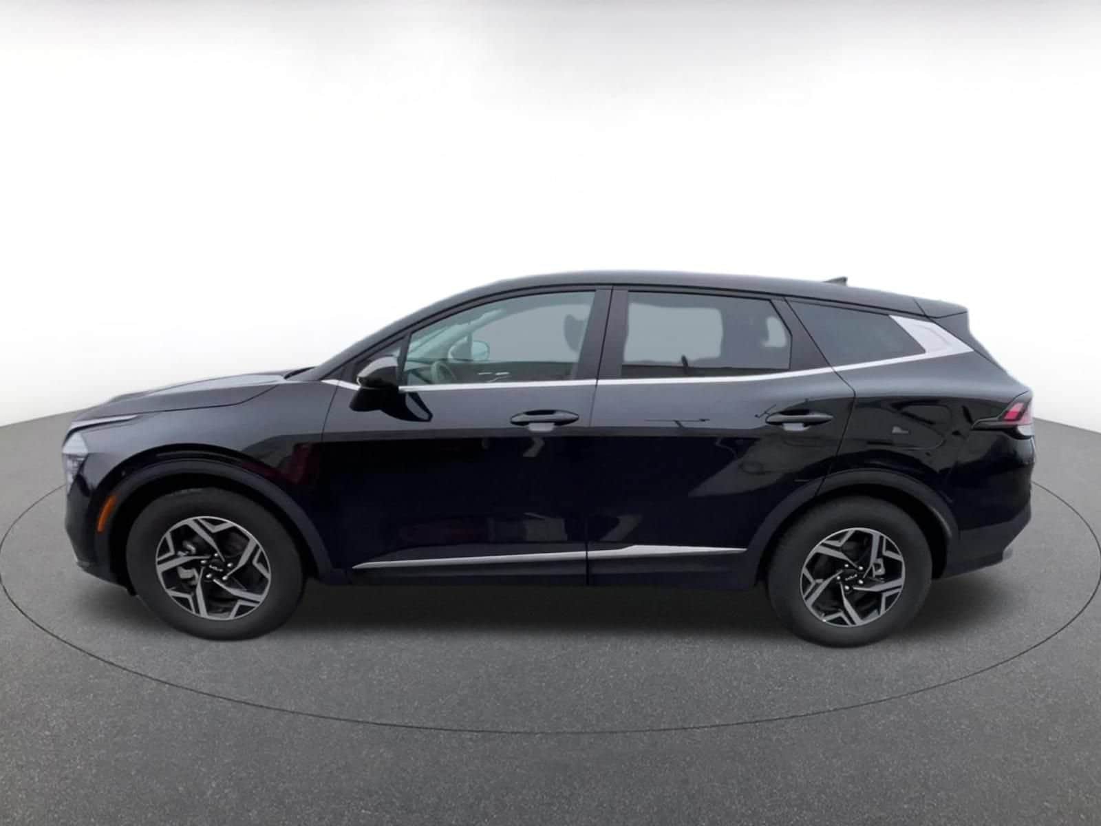 Thumbnail: 2025 Kia Sportage - 8